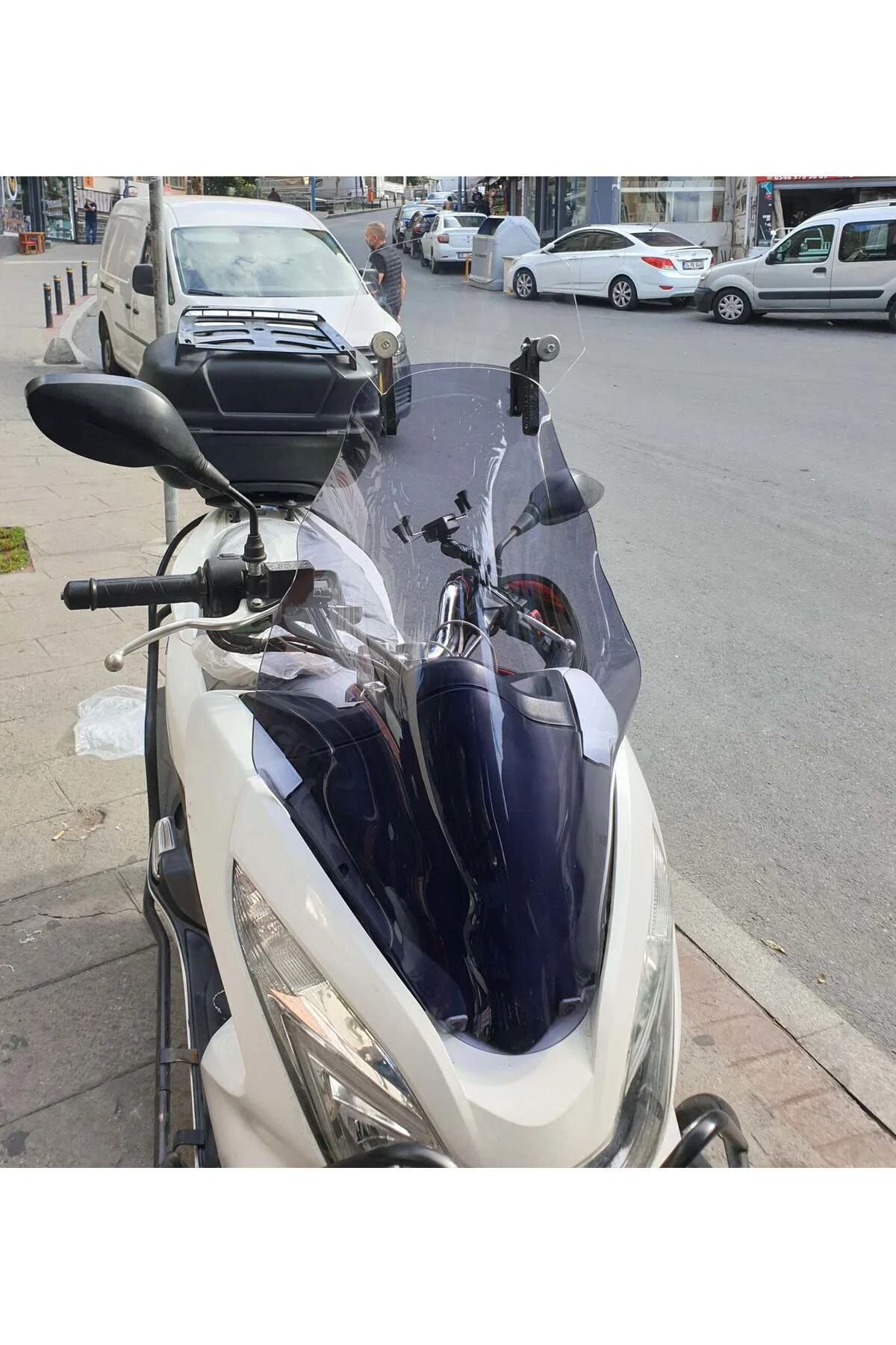 Honda PCX Ön Cam 2014-2017 Model 65cm Füme Renkli 4mm ORTA BOYLU