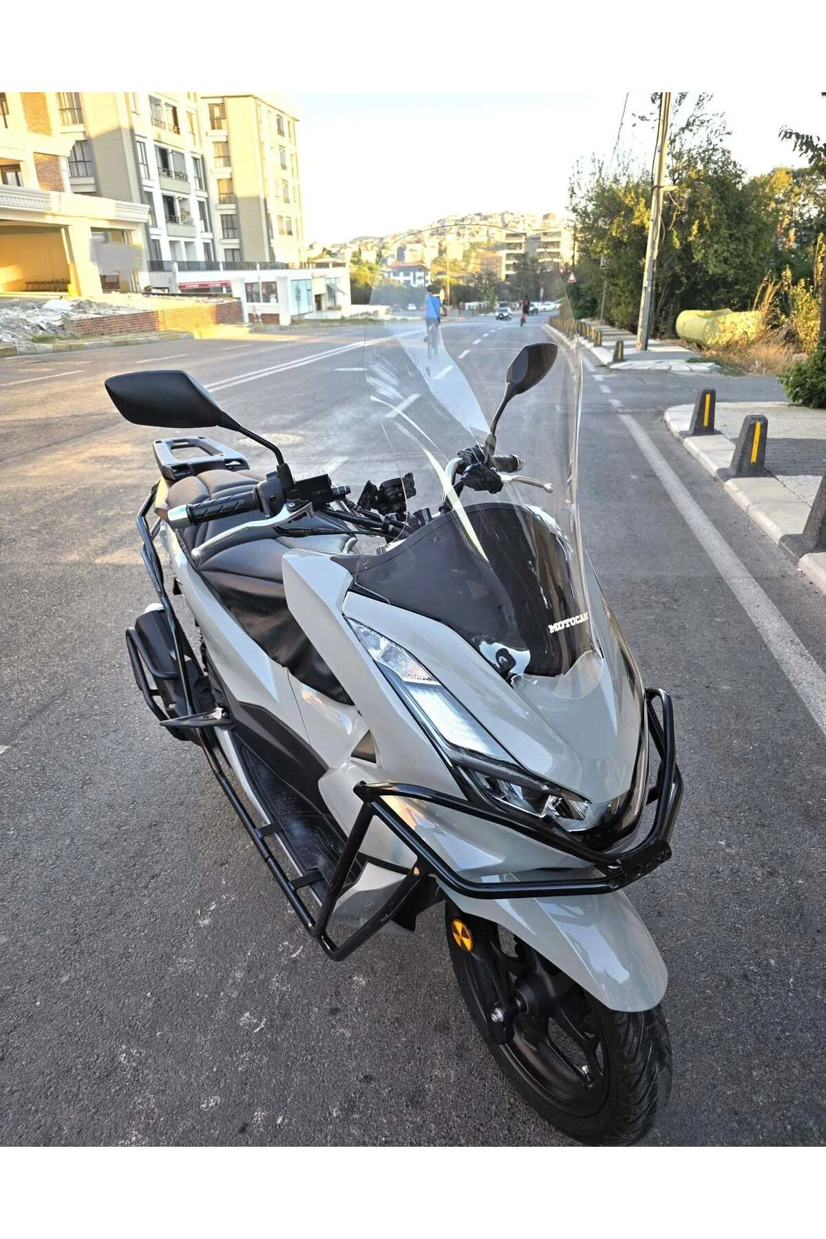 Honda PCX Ön Cam 2021-2024 Model 65cm Şeffaf Renkli 4mm