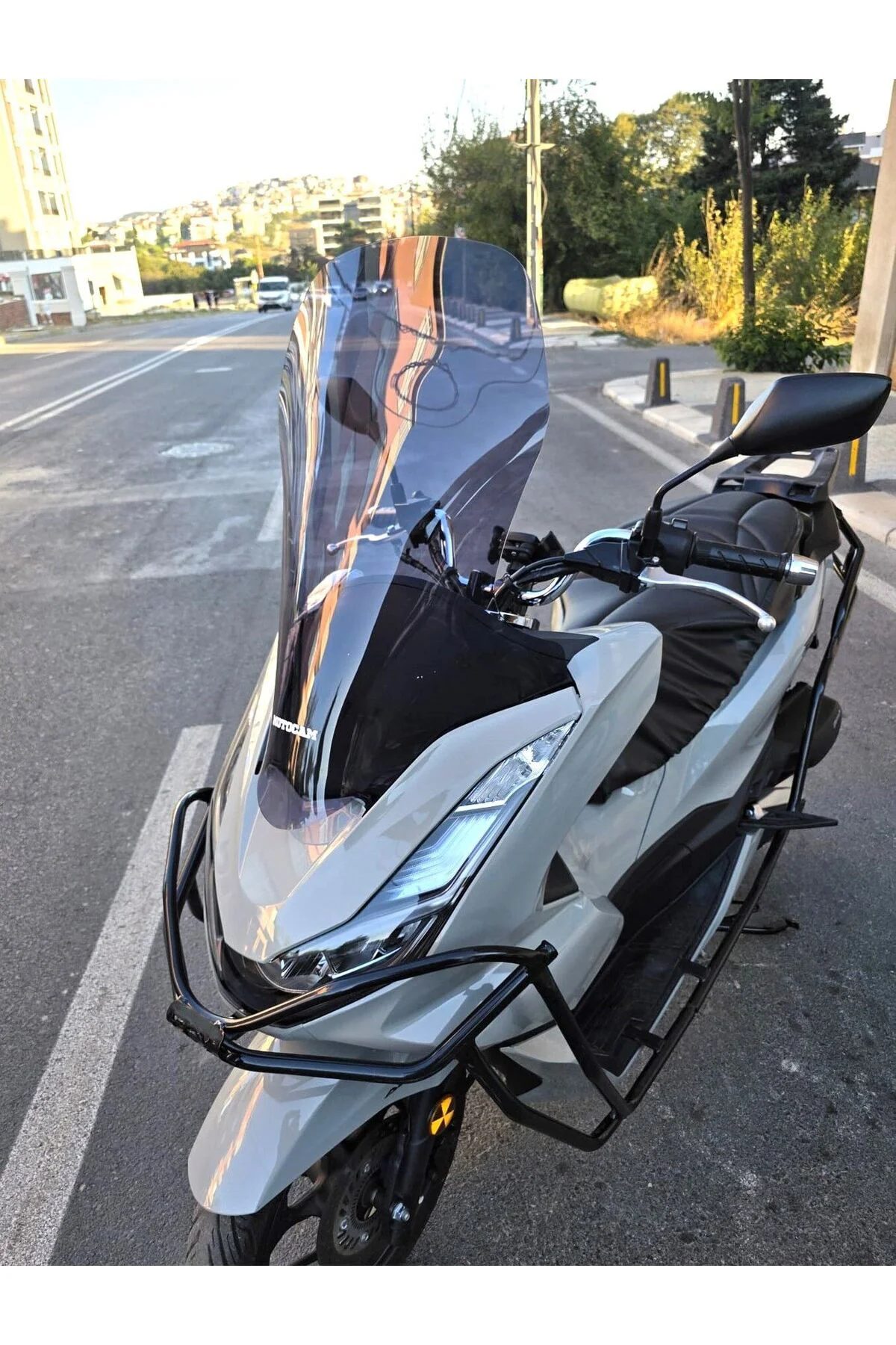Honda PCX Ön Cam 2021-2024 Model 65cm Füme Renkli 4mm
