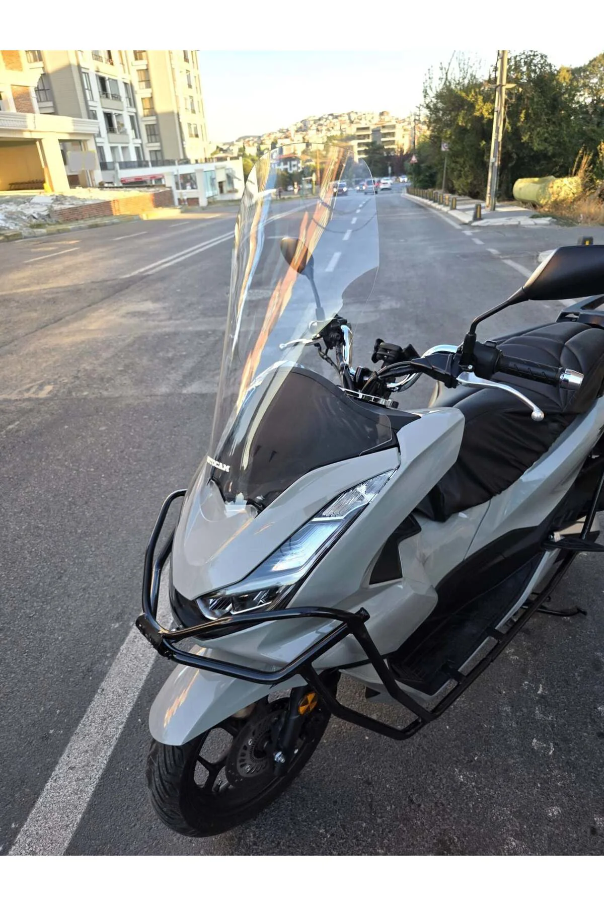 Honda PCX Ön Cam 2021-2024 Model 65cm Şeffaf Renkli 4mm