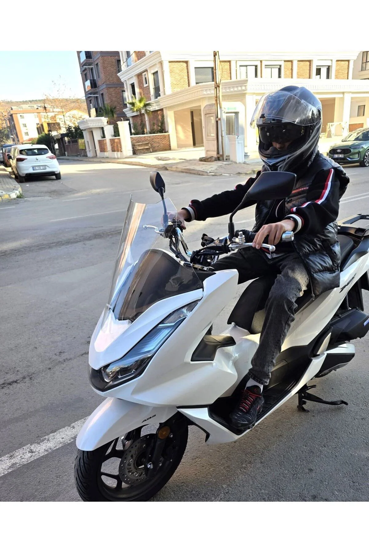 Honda PCX Ön Cam 2021-2024 Model 47cm Şeffaf Renkli 4mm SPORTİF