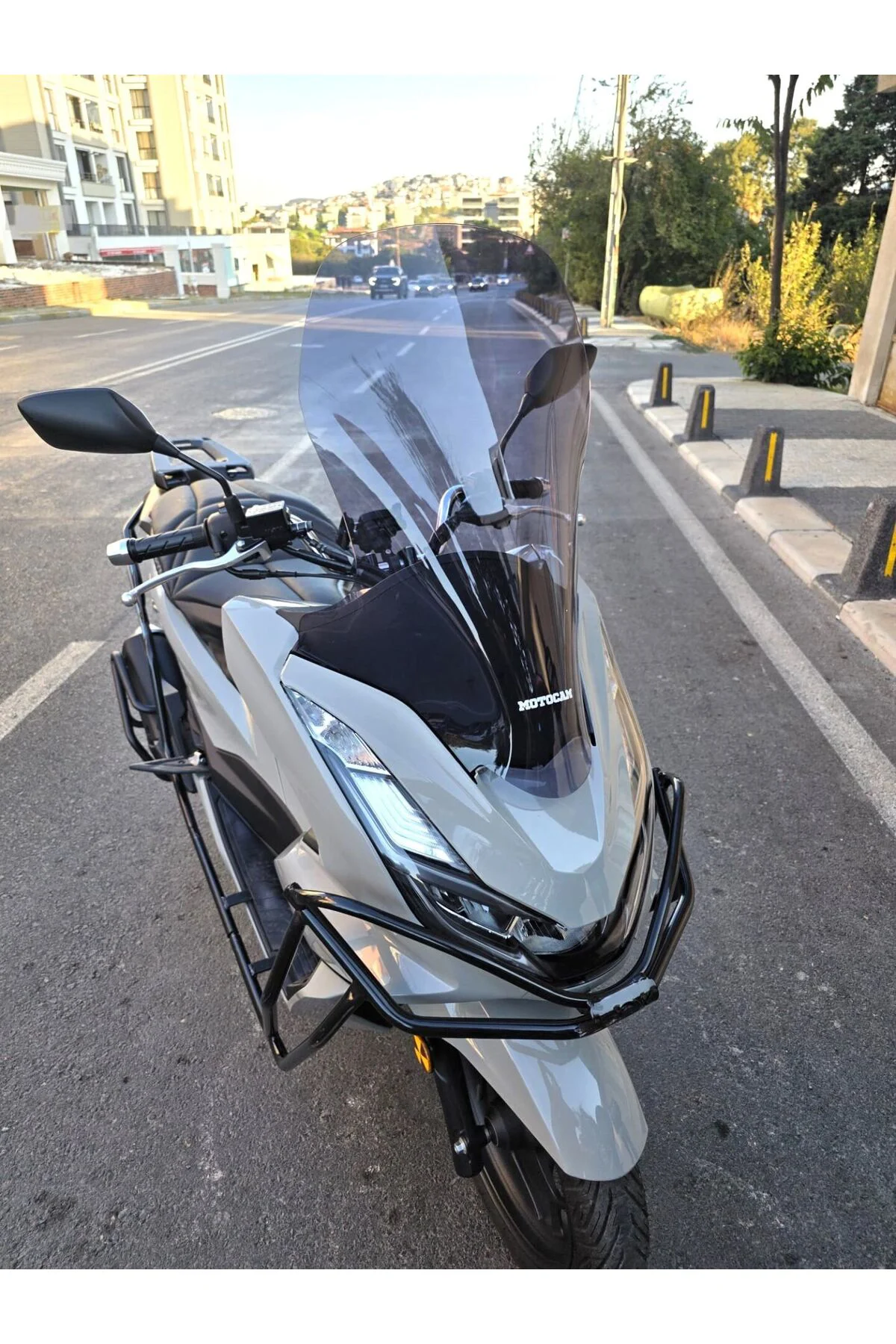 Honda PCX Ön Cam 2021-2024 Model 65cm Füme Renkli 4mm