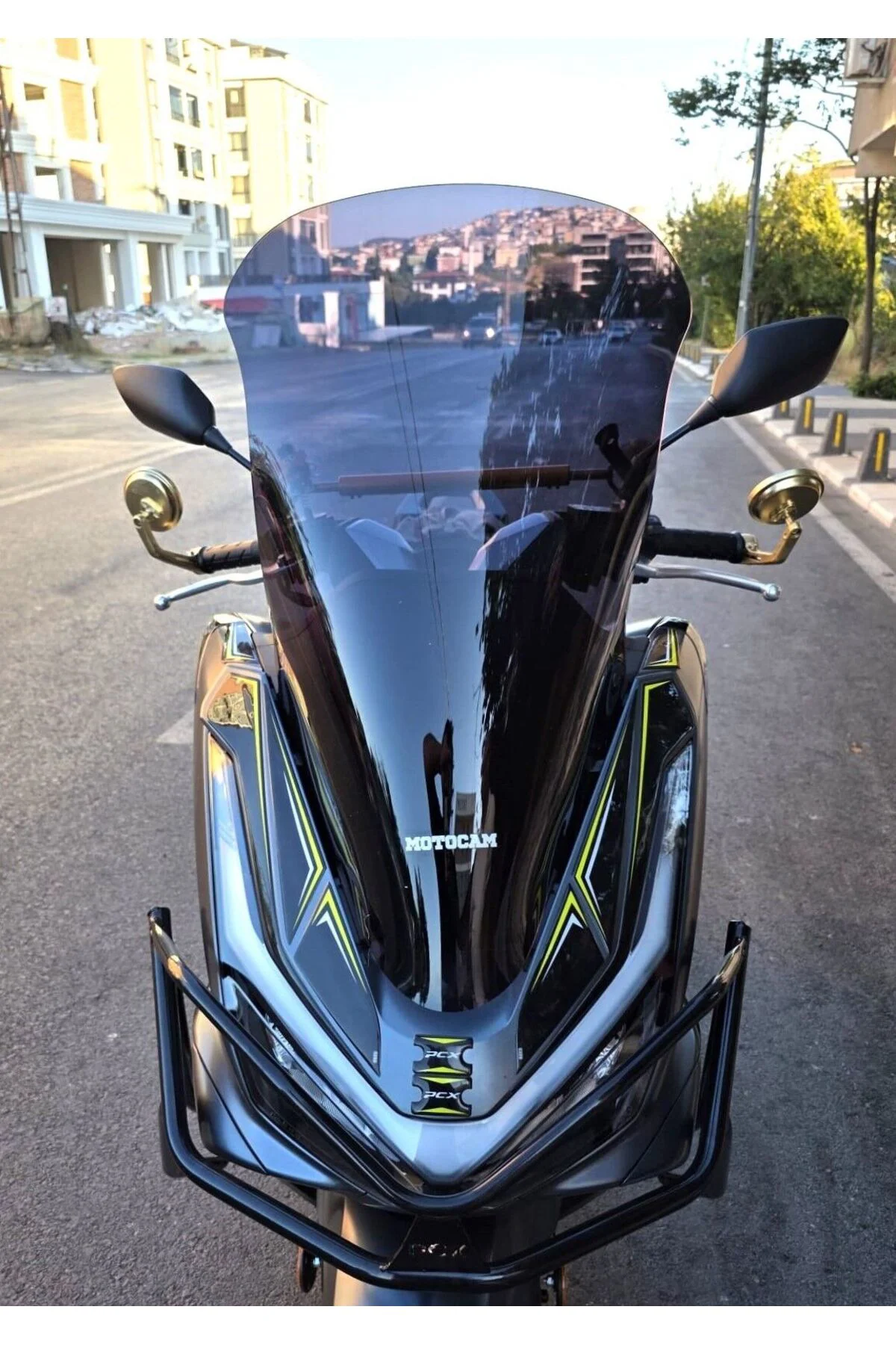 Honda PCX Ön Cam 2025-2026 Model 66cm Siyah Renkli 4mm