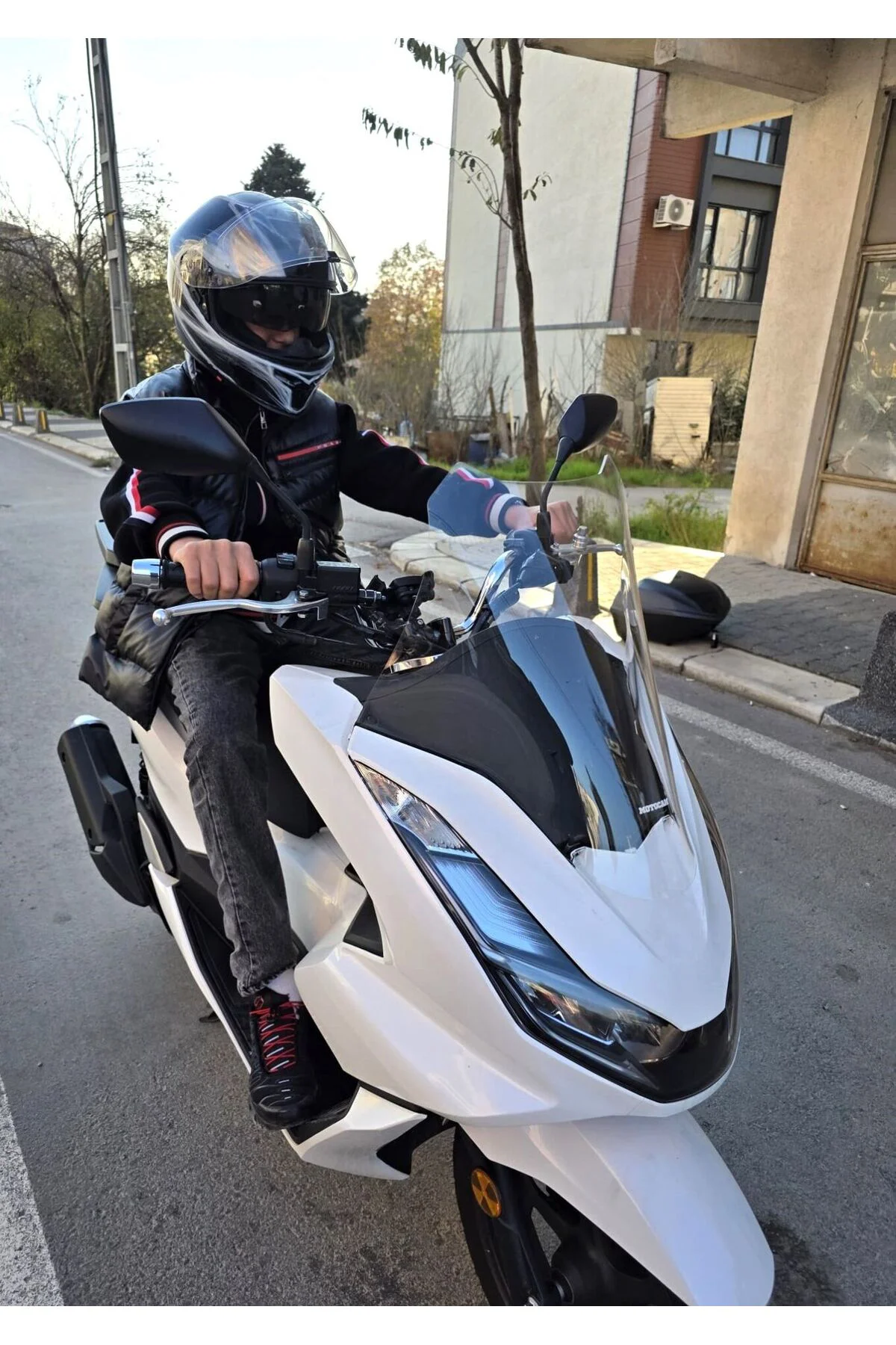 Honda PCX Ön Cam 2021-2024 Model 47cm Şeffaf Renkli 4mm SPORTİF