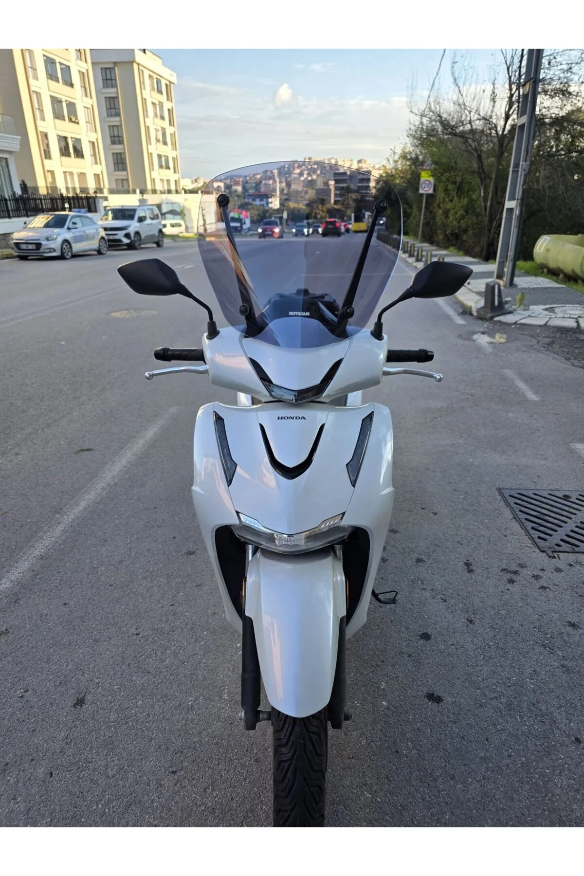 Honda SH 125 Ön Cam 2024-2026 Model 41cm Füme Renkli 4mm APARATSIZ Honda SH 125 Ön Cam 2024-2026 Model 41cm Füme Renkli 4mm APARATSIZ - Görsel 5