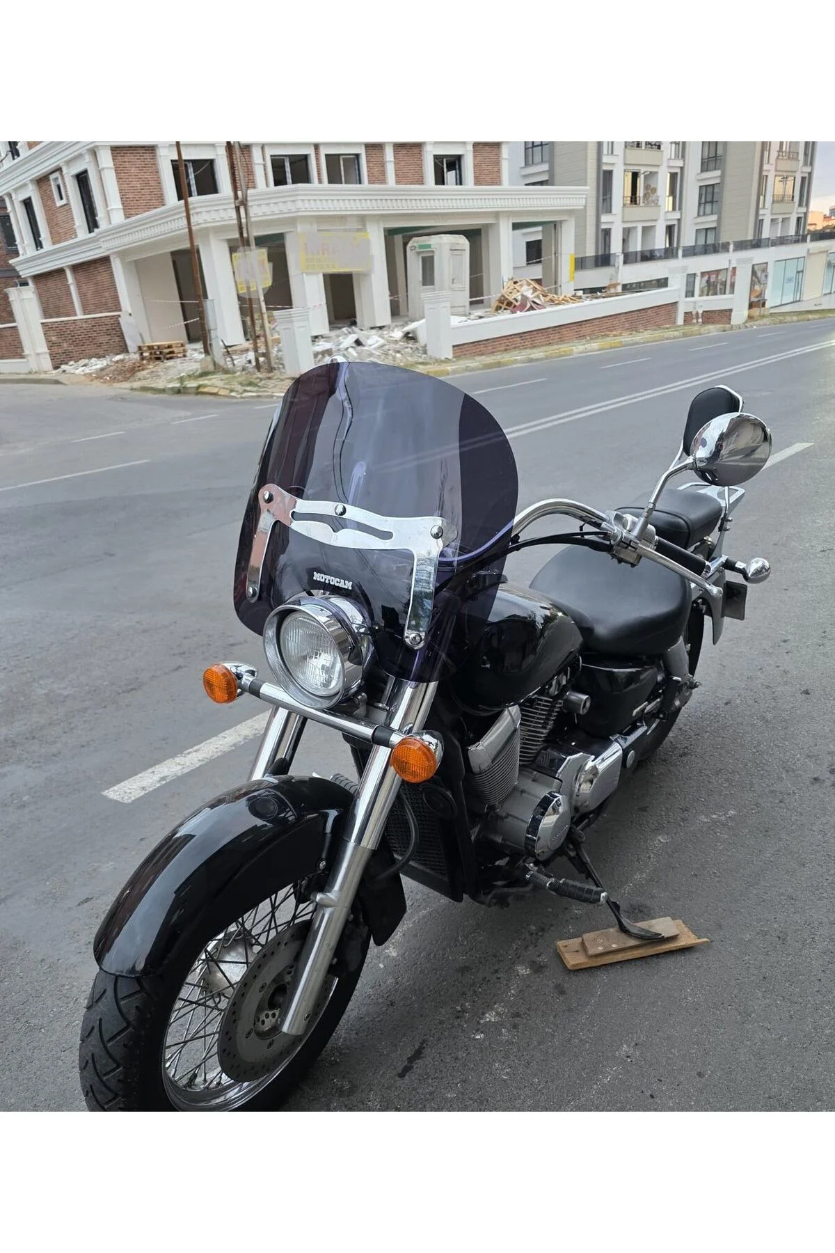 Honda Shadow 750 Ön Cam 1999-2010 Model 45cm Siyah Renkli 4mm APA