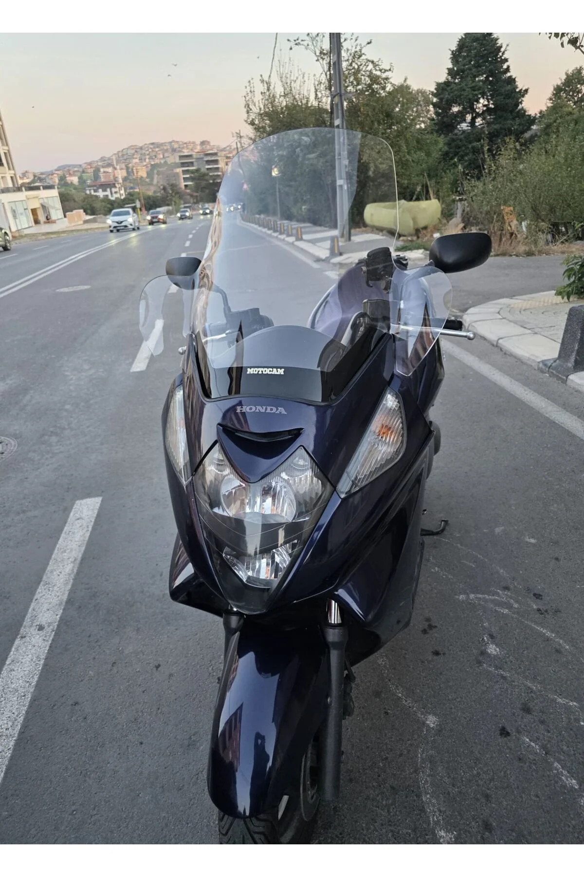Honda Silverwing FJS 400 Ön Cam 2001-2012 Model 68cm Şeffaf Renkli 4mm ELCİKLİ