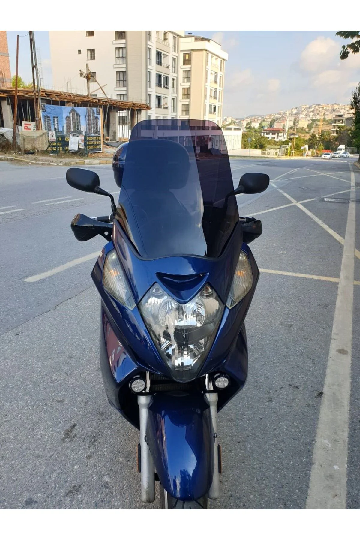 Honda Silverwing FJS 400 Ön Cam 2001-2012 Model 56cm Siyah Renkli