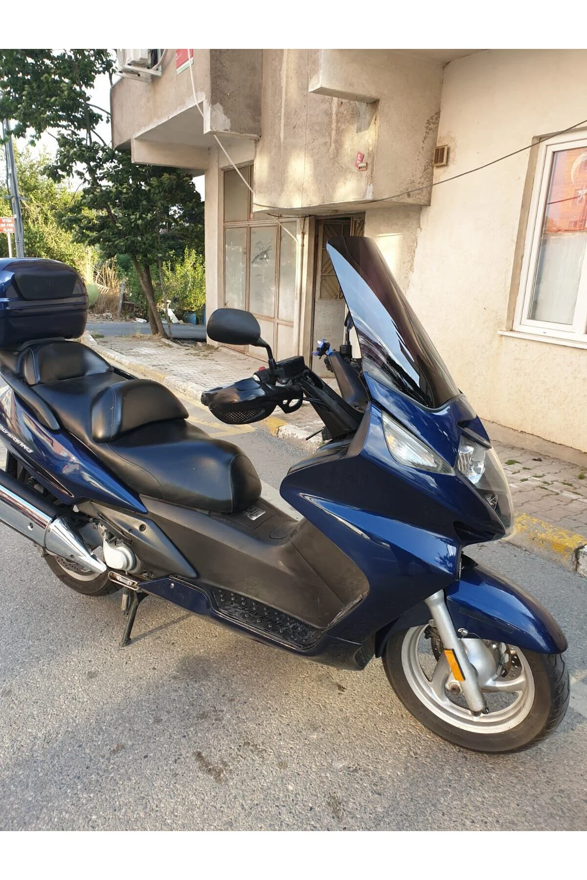 Honda Silverwing FJS 400 Ön Cam 2001-2012 Model 56cm Siyah Renkli