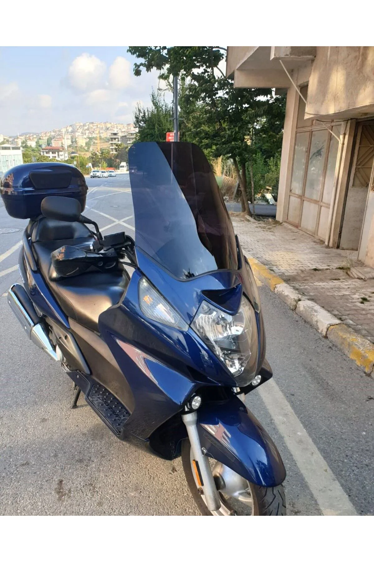 Honda Silverwing FJS 600 Ön Cam 2001-2012 Model 56cm Siyah Renkli