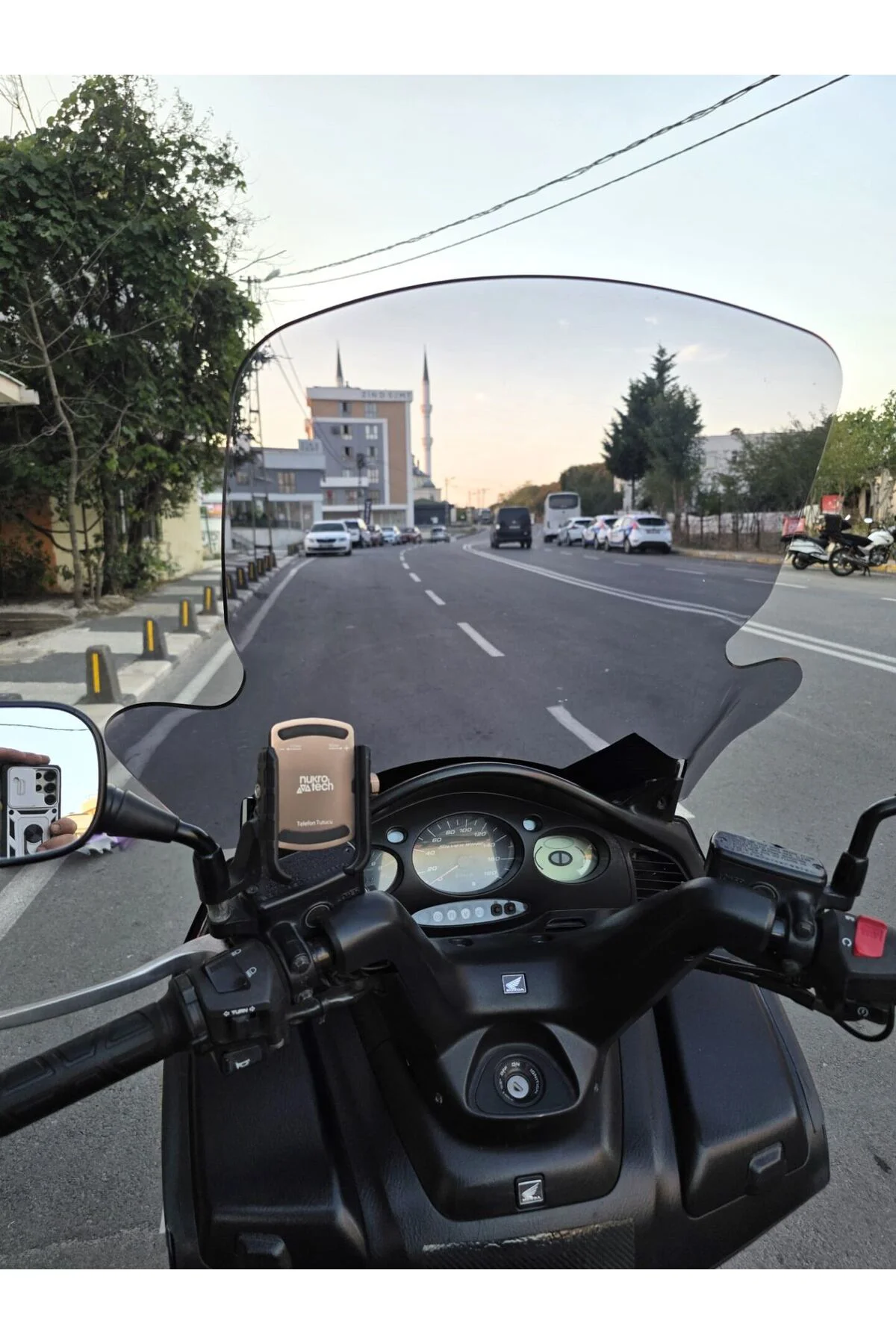 Honda Silverwing SWT 400 Ön Cam 2006-2009 Model 68cm Füme Renkli 