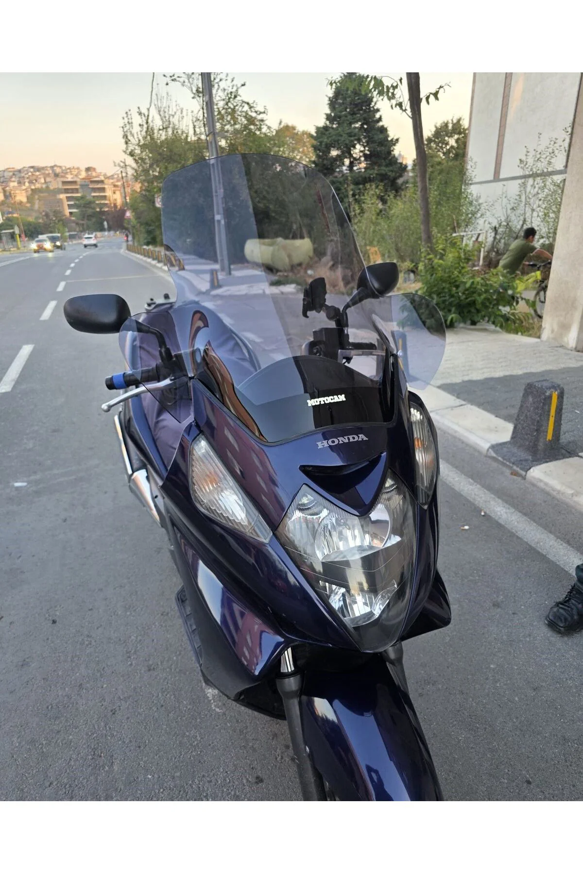 Honda Silverwing SWT 400 Ön Cam 2006-2009 Model 68cm Füme Renkli 