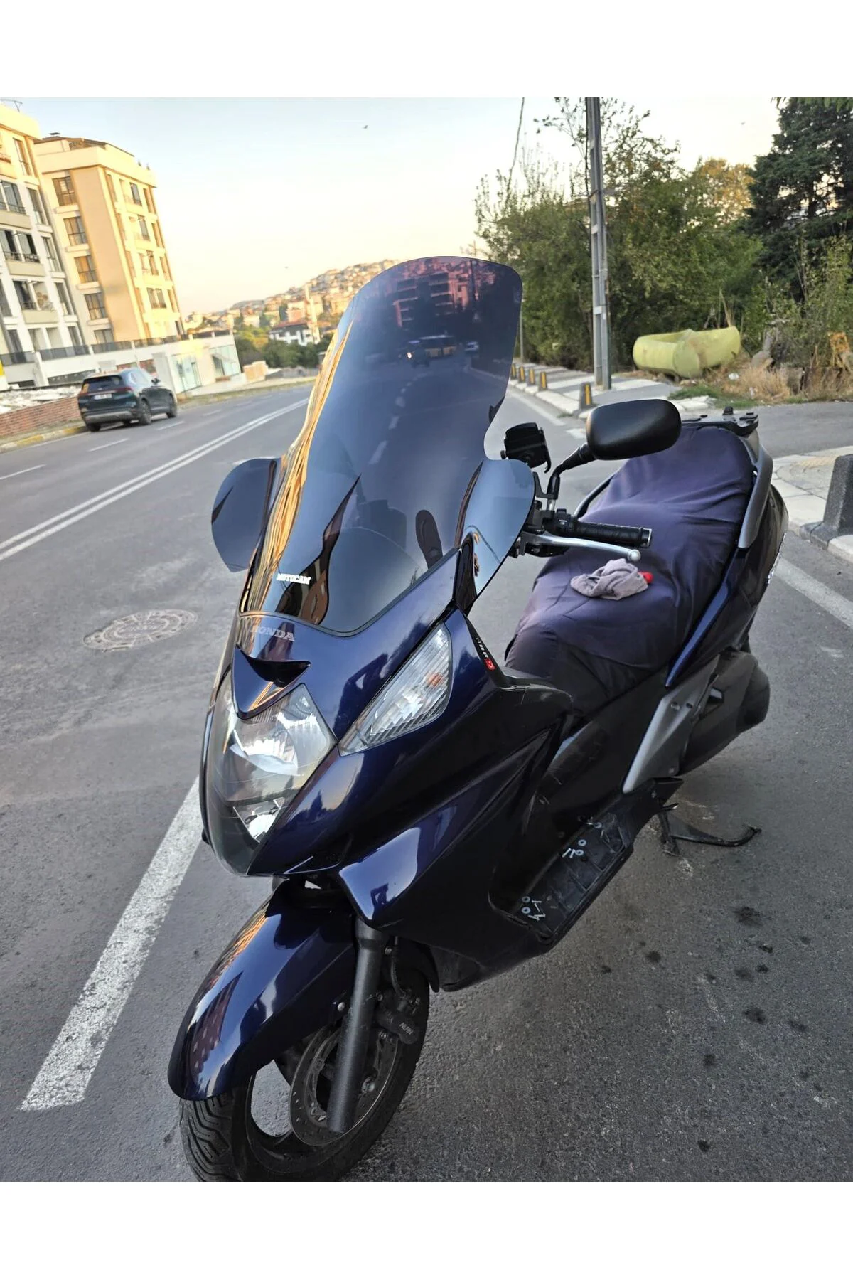 Honda Silverwing SWT 400 Ön Cam 2006-2009 Model 68cm Siyah Renkli
