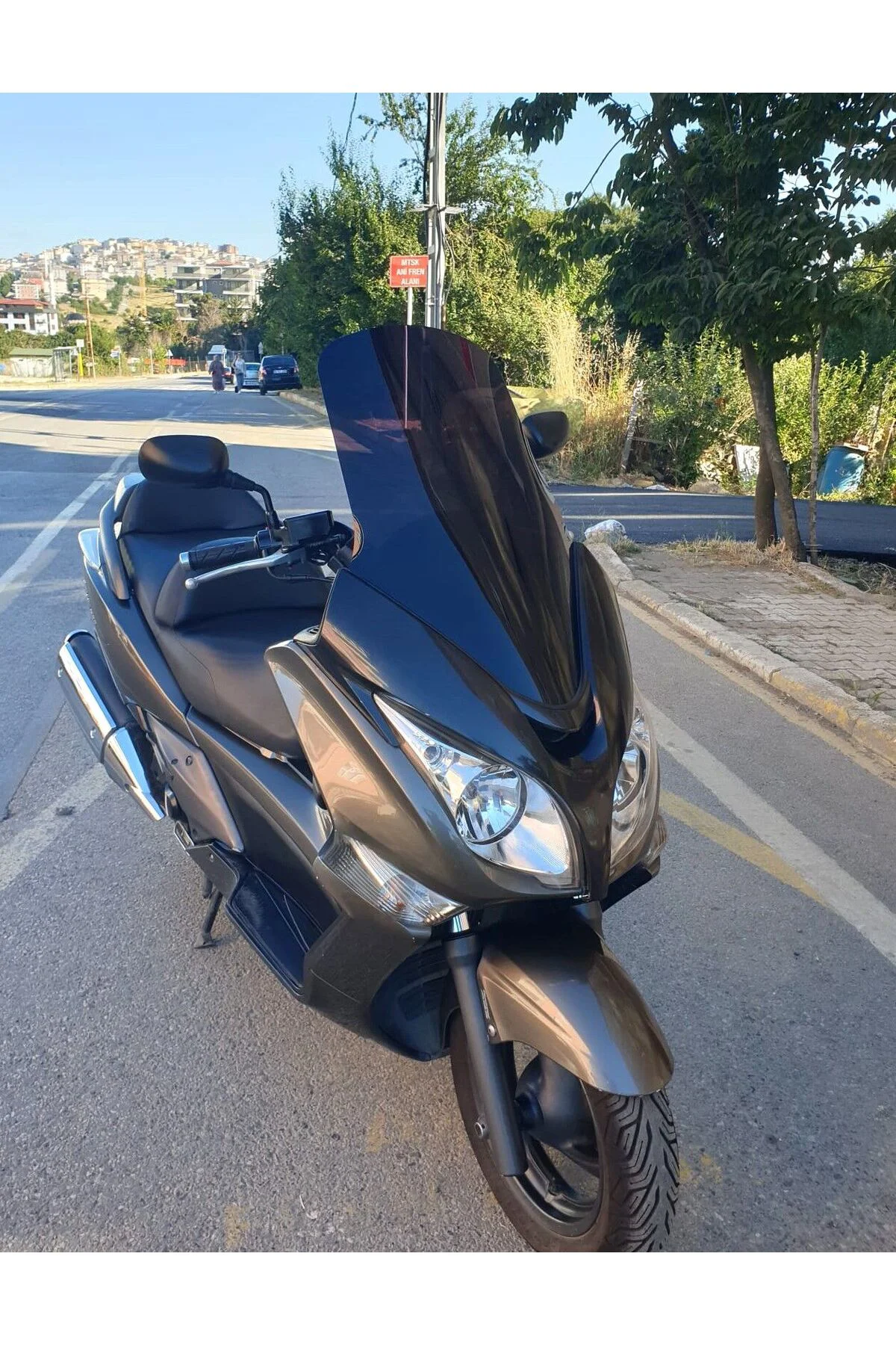 Honda Silverwing SWT 600 Ön Cam 2008-2013 Model 71cm Siyah Renkli
