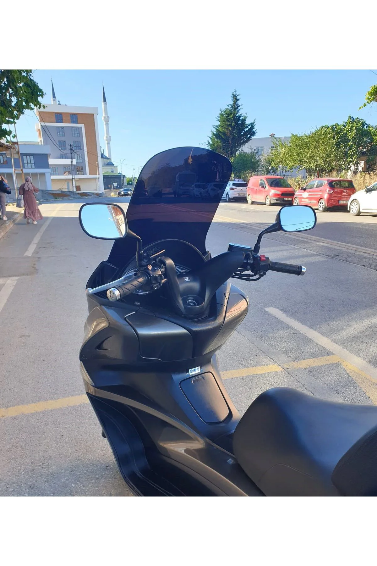 Honda Silverwing SWT 600 Ön Cam 2008-2013 Model 71cm Siyah Renkli