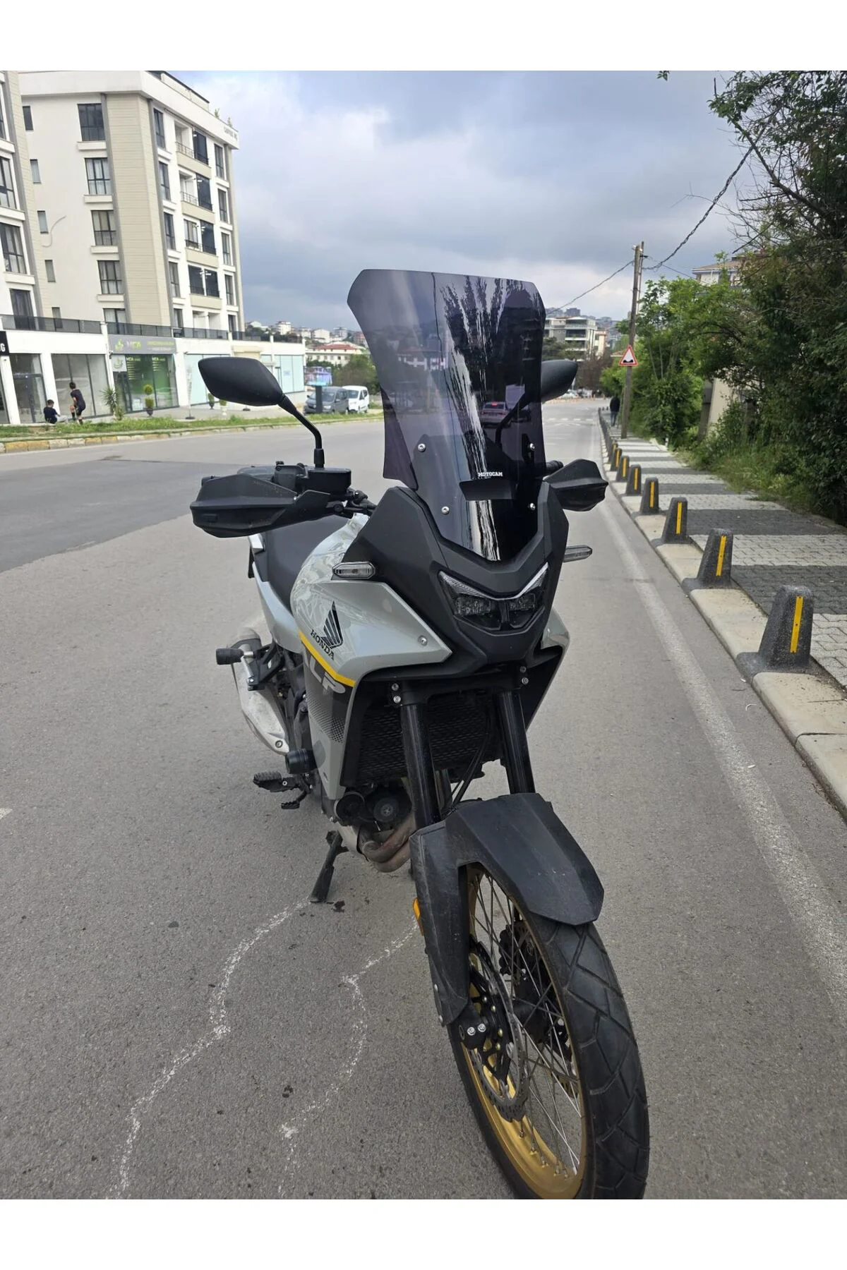Honda Transalp XL 750 Ön Cam 2025-2026 Model 53cm Siyah Renkli 4mm UZUN