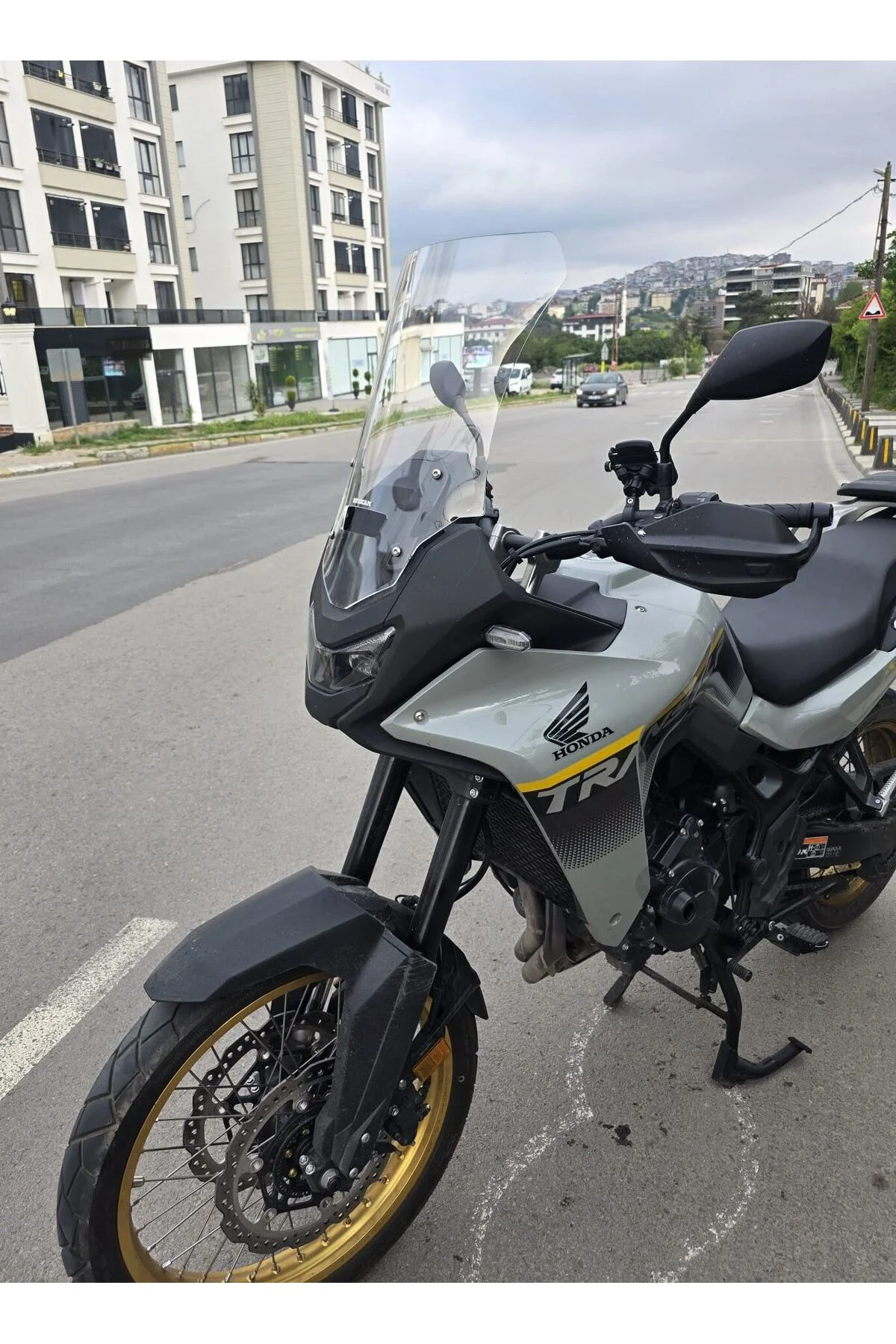 Honda Transalp XL 750 Ön Cam 2025-2026 Model 53cm Şeffaf Renkli 4