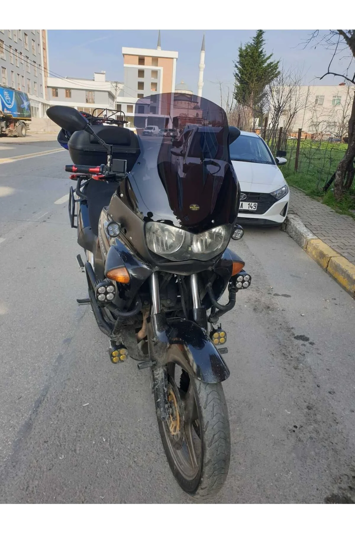 Honda Varadero Ön Cam 1999-2003 Model 54cm Siyah Renkli 4mm