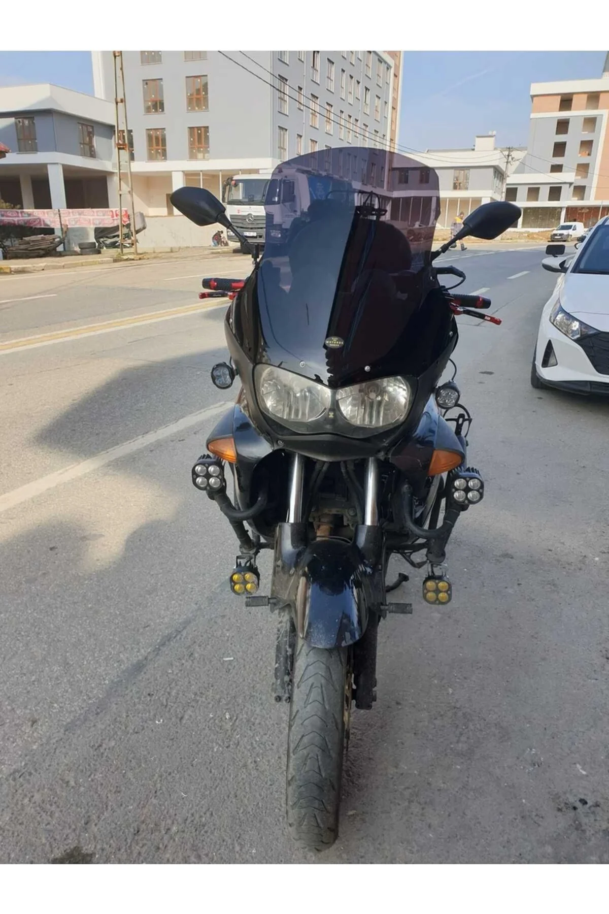 Honda Varadero Ön Cam 1999-2003 Model 54cm Siyah Renkli 4mm