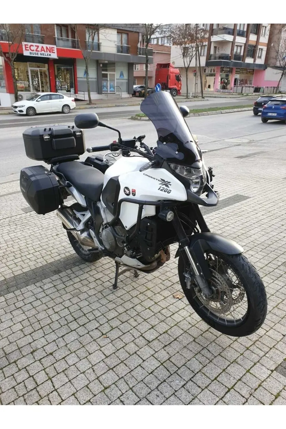 Honda VFR 1200 Ön Cam 2012-2015 Model 50cm Siyah Renkli 4mm