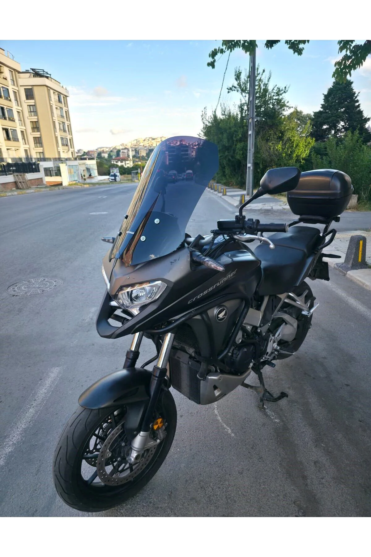 Honda VFR 800 Crosrunner Ön Cam 2015-2016 Model 56cm Siyah Renkli 4mm