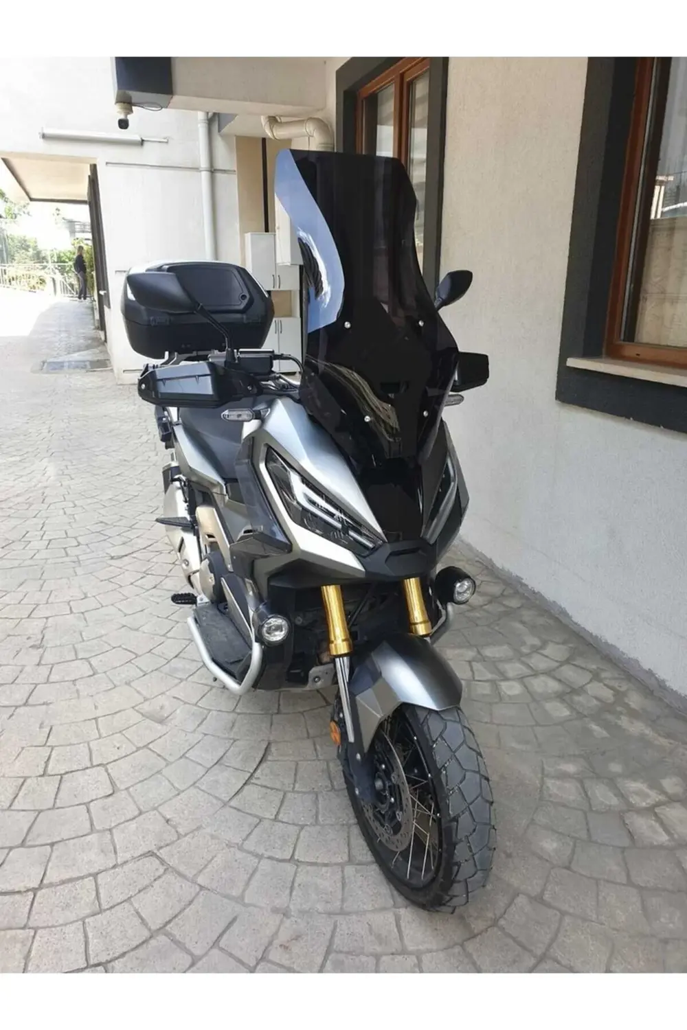 Honda X-ADV 750 Ön Cam 2021-2025 Model 72cm Siyah Renkli 4mm UZUN