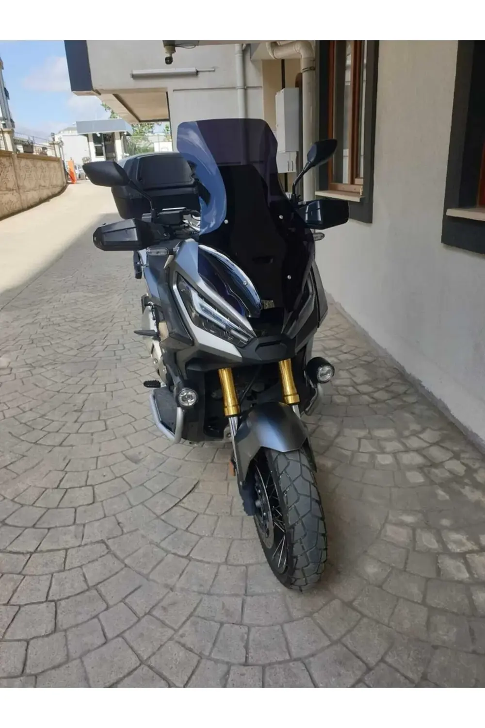 Honda X-ADV 750 Ön Cam 2021-2025 Model 72cm Siyah Renkli 4mm UZUN