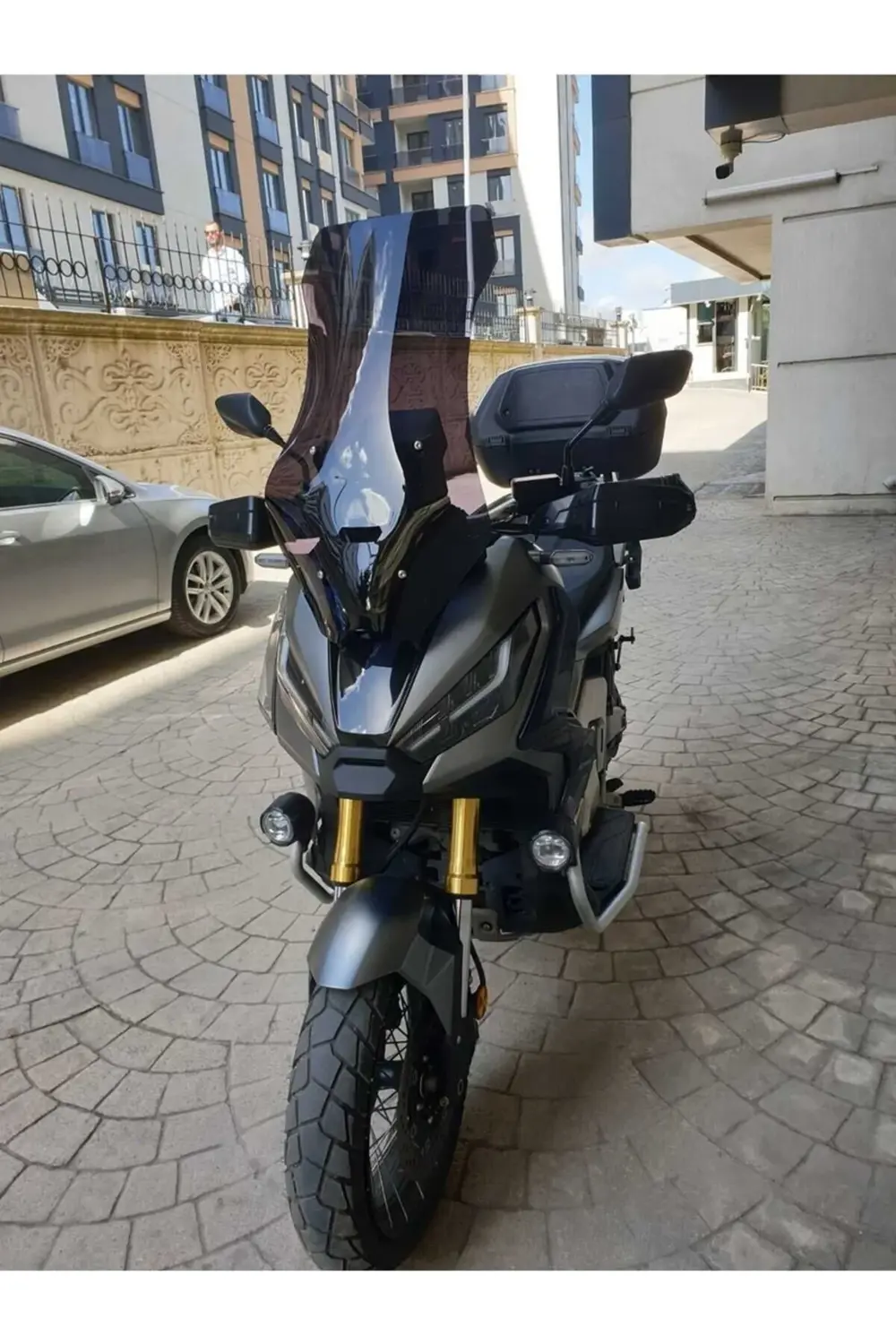 Honda X-ADV 750 Ön Cam 2021-2025 Model 72cm Siyah Renkli 4mm UZUN