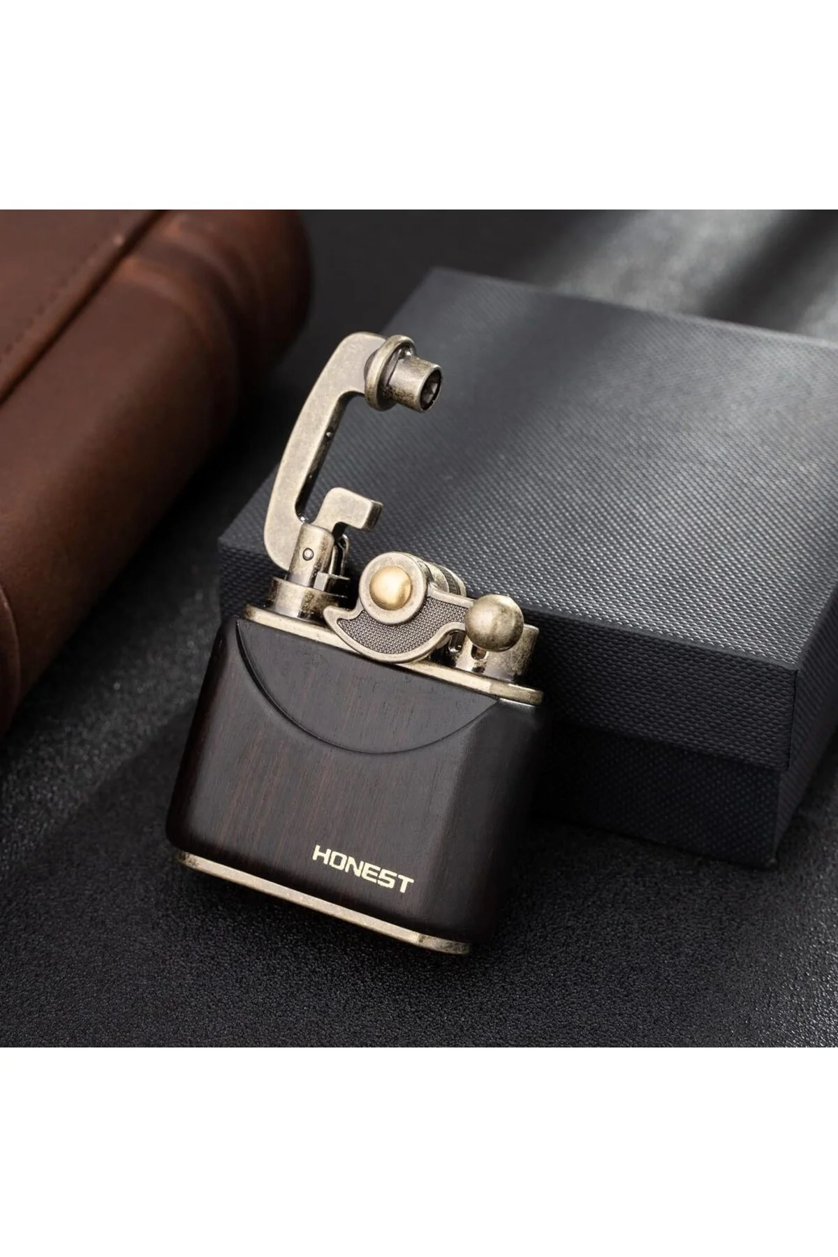 Honest Vintage Benzinli Ahşap Çakmak Siyah
