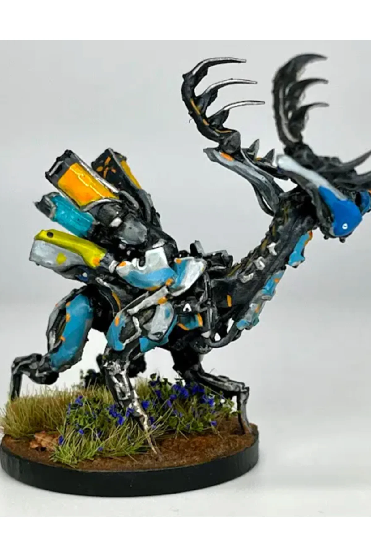 Horizon Forbidden West Fanghorn Boyalı Figür Büyük Boy 20CM