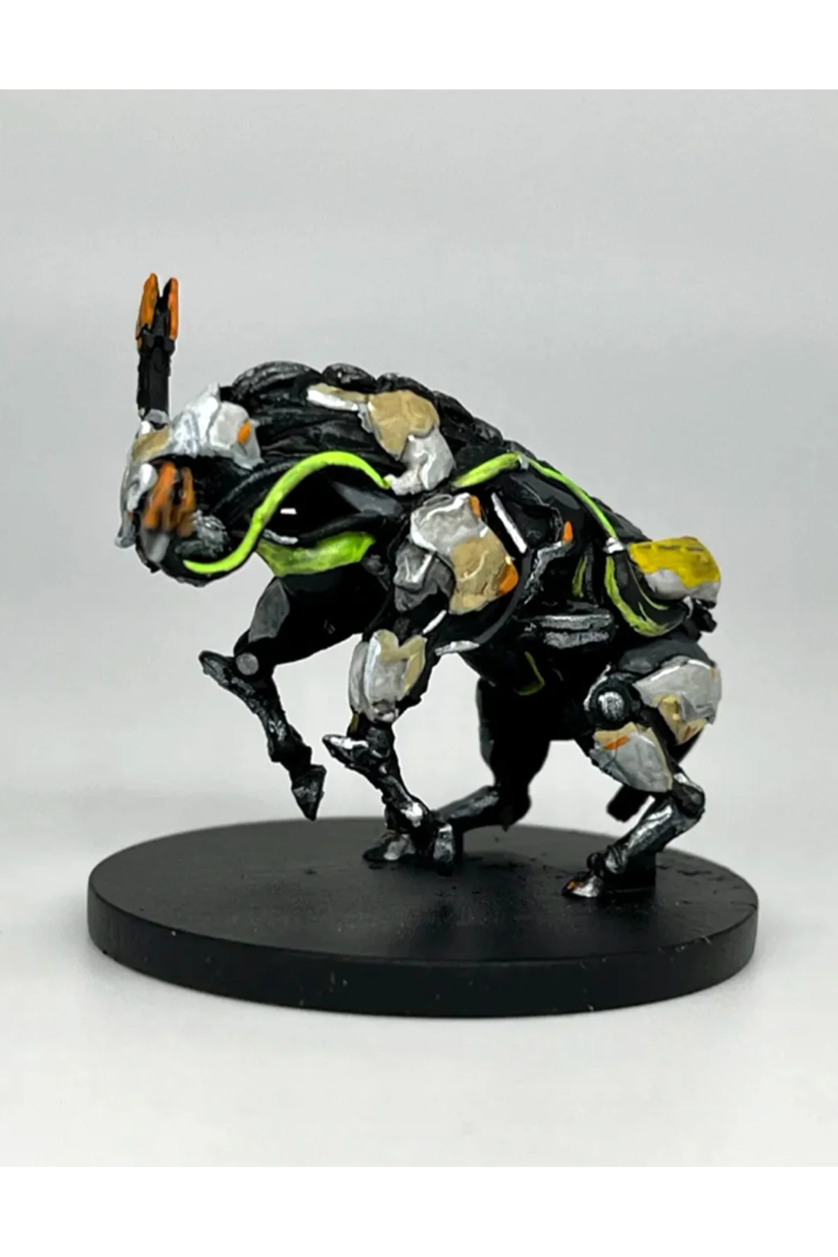 Horizon Zero Dawn Broadhead Boyalı Figür Horizon Zero Dawn Geniş Kafa Figür Büyük Boy 20CM