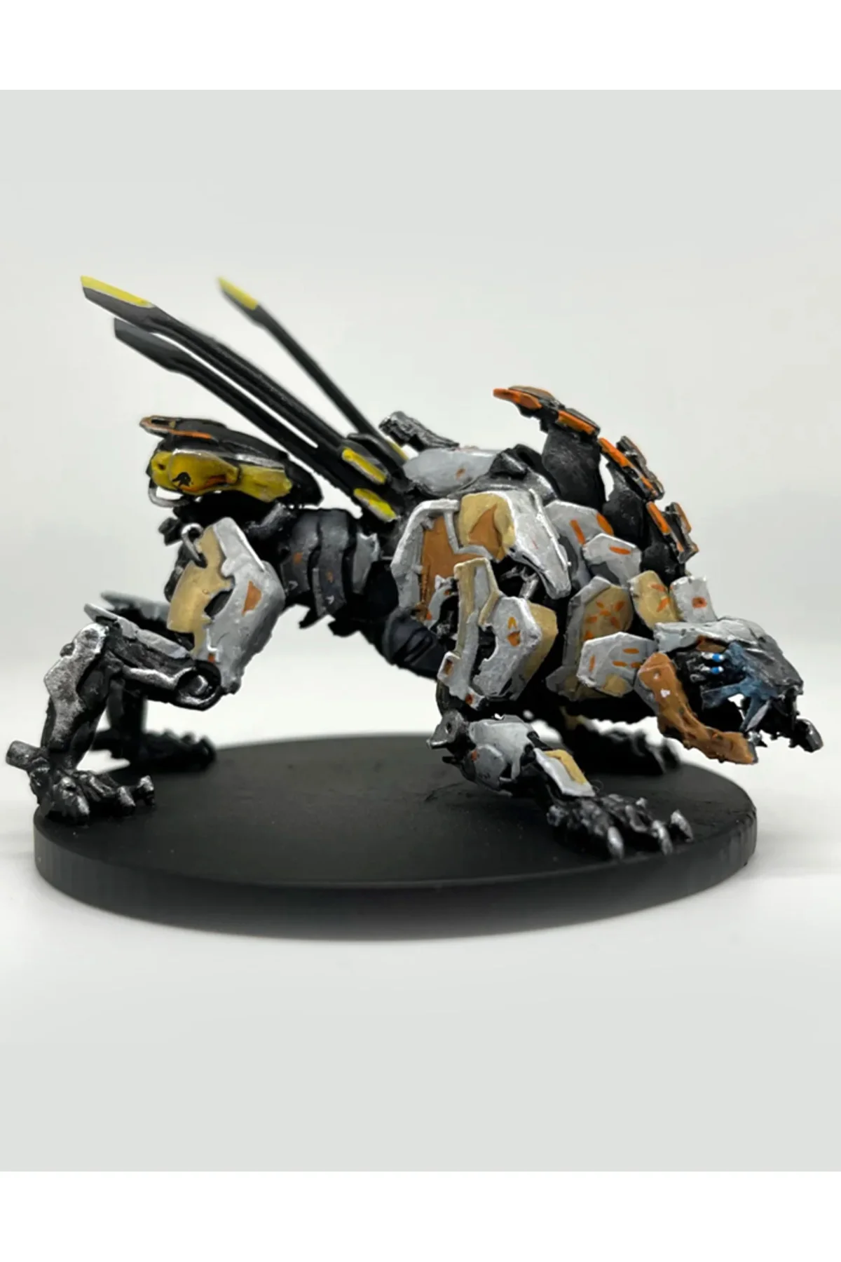 Horizon Zero Dawn Sawtooth Boyalı Figür Horizon Zero Dawn Testere Dişi Figür Büyük Boy 20CM