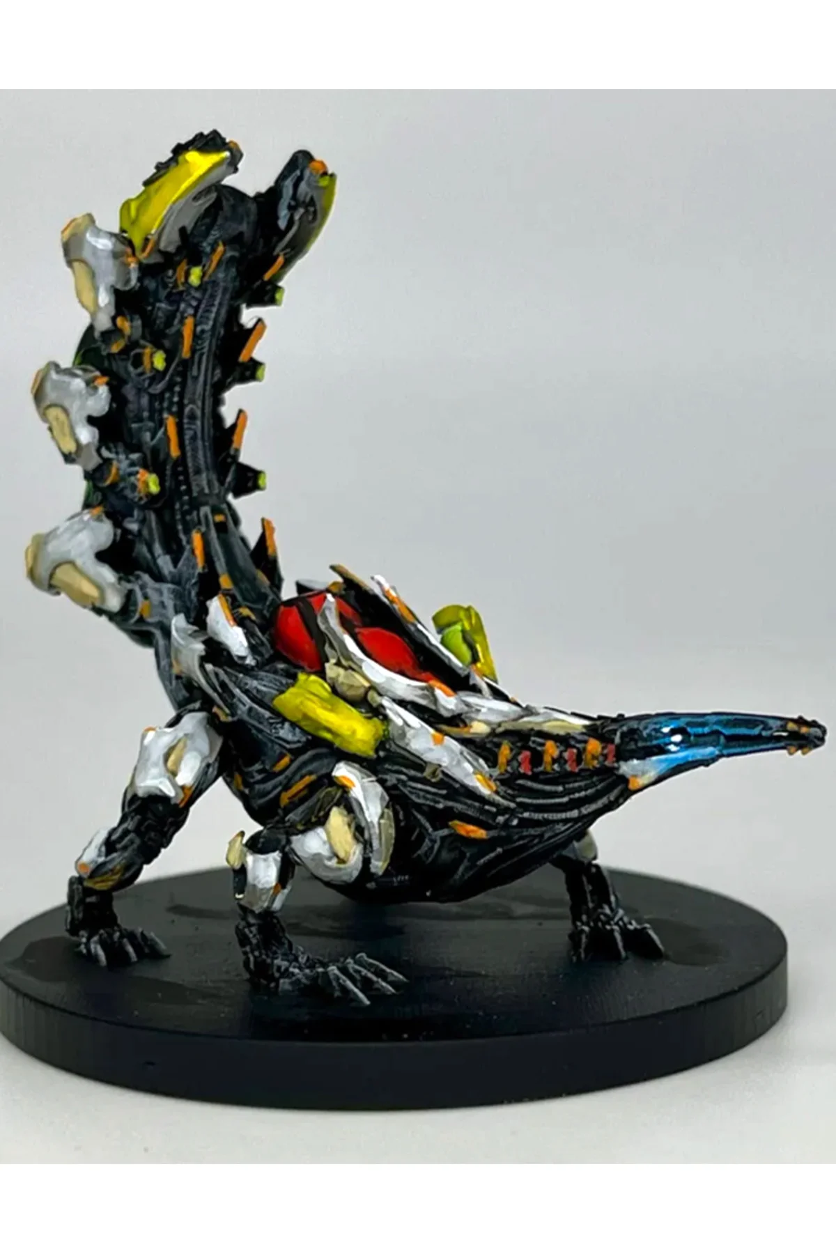 Horizon Zero Dawn Spikesnout Figür Horizon Zero Dawn Sivri Uçlu Figür Büyük Boy 20CM