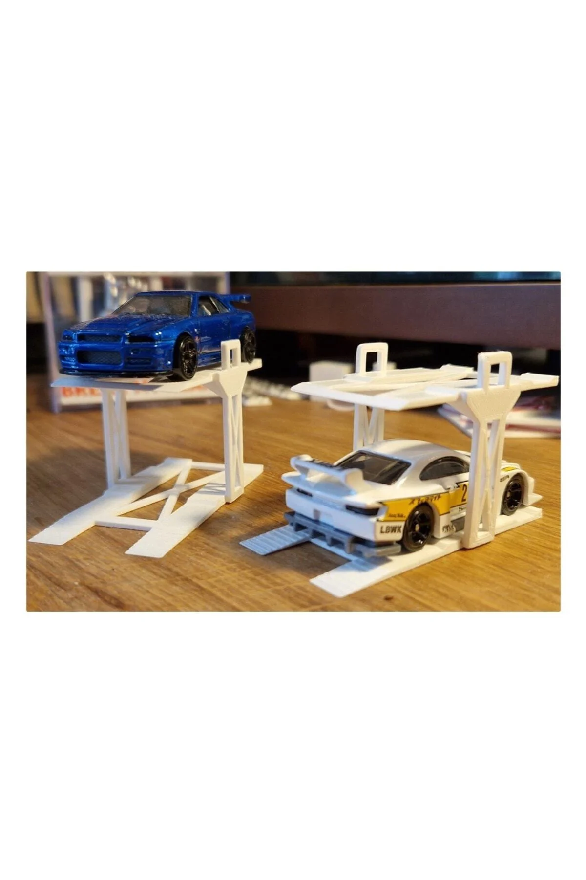 Hot Wheels Arabalar Için Oyuncak Araba Lifti (1/64 ÖLÇEK)