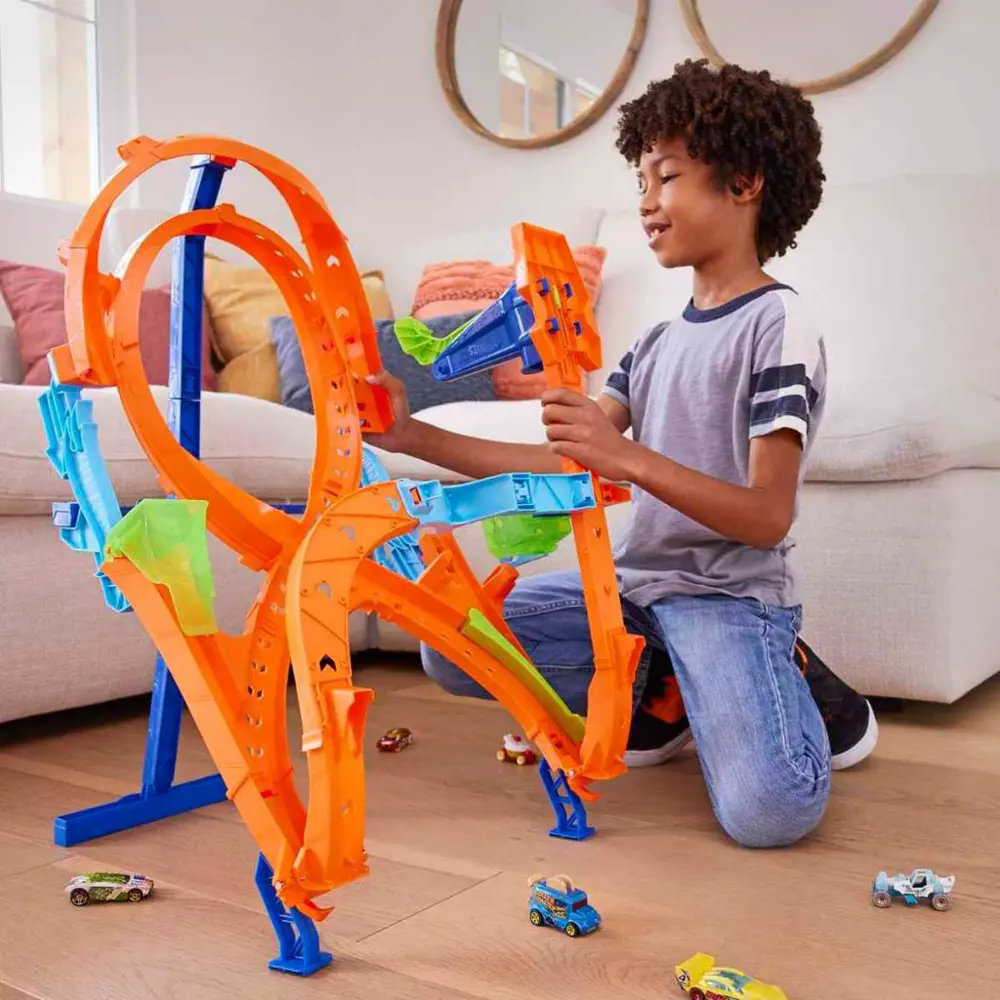 Hot Wheels Dikey Yarış Heyecanı Oyun Seti HMB15 Hot Wheels Dikey Yarış Heyecanı Oyun Seti HMB15