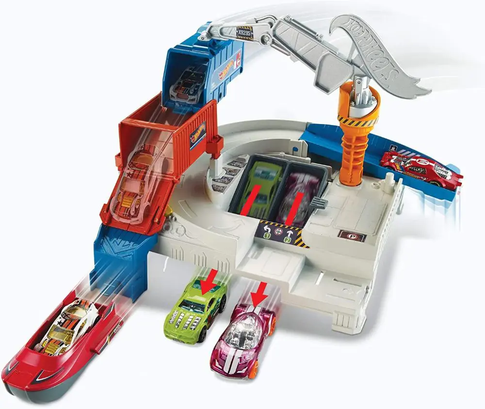 Hot Wheels Efsanevi Macera Serisi Tersaneden Kaçış GGF89-GGF90