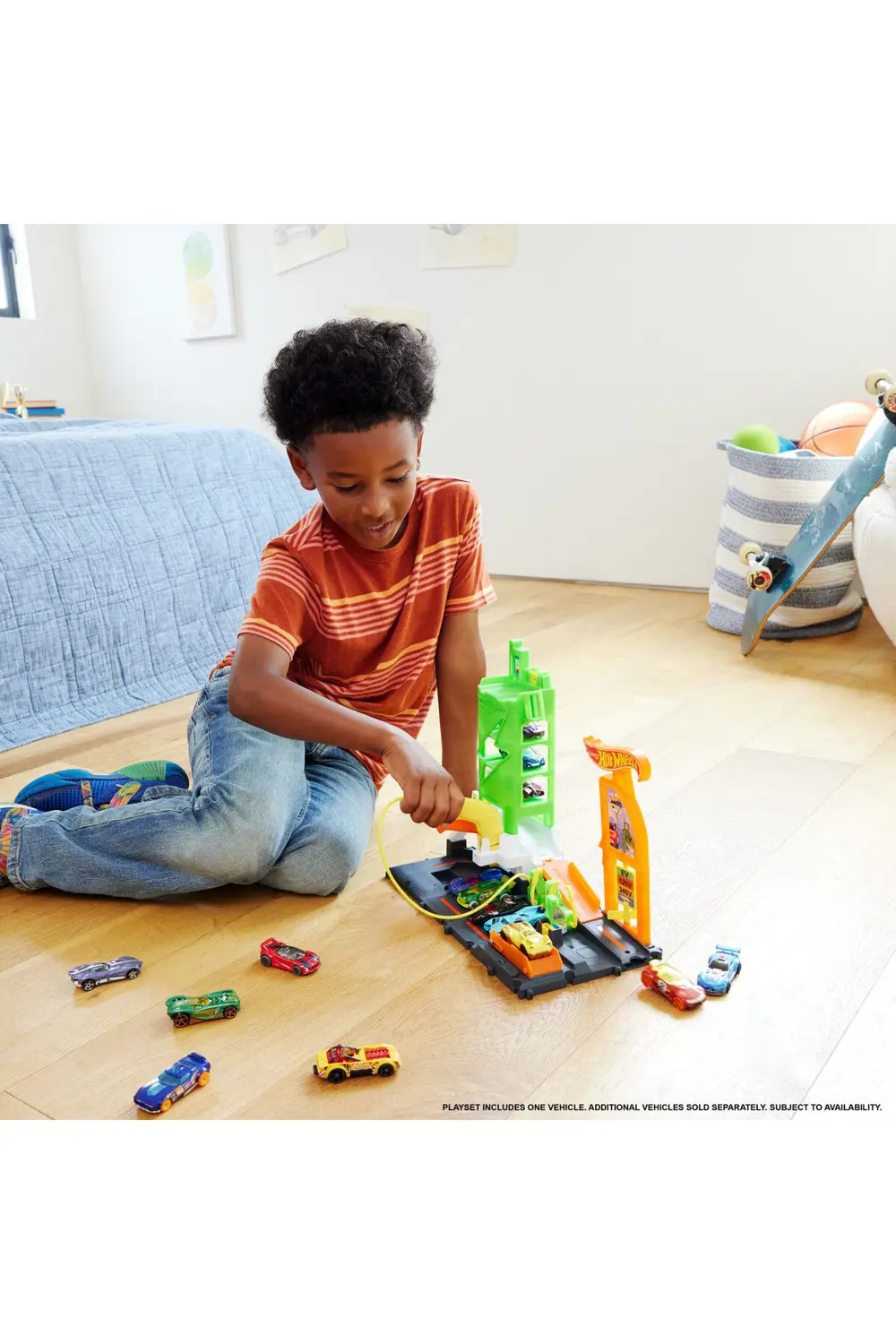 HOT WHEELS ELEKTRİKLİ ARAÇ ŞARJ İSTASYONU 2 HTN79