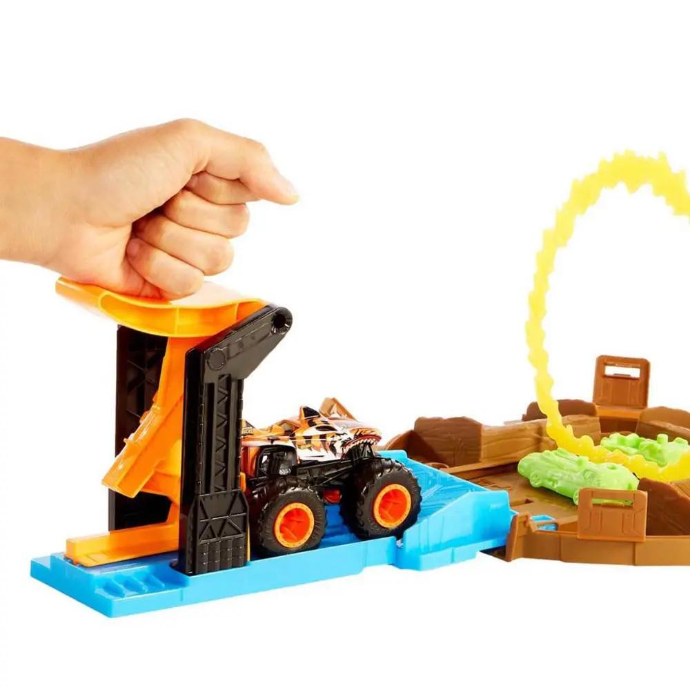 Hot Wheels Monster Trucks Akrobasi Tekerleği Oyun Seti GVK48 Hot Wheels Monster Trucks Akrobasi Tekerleği Oyun Seti GVK48