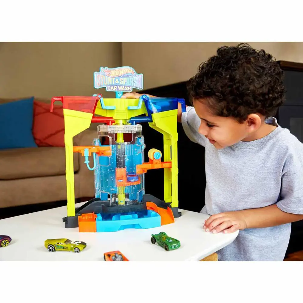 Hot Wheels Oto Yıkama Renk Değiştirme Oyun Seti GRW37 Hot Wheels Oto Yıkama Renk Değiştirme Oyun Seti GRW37