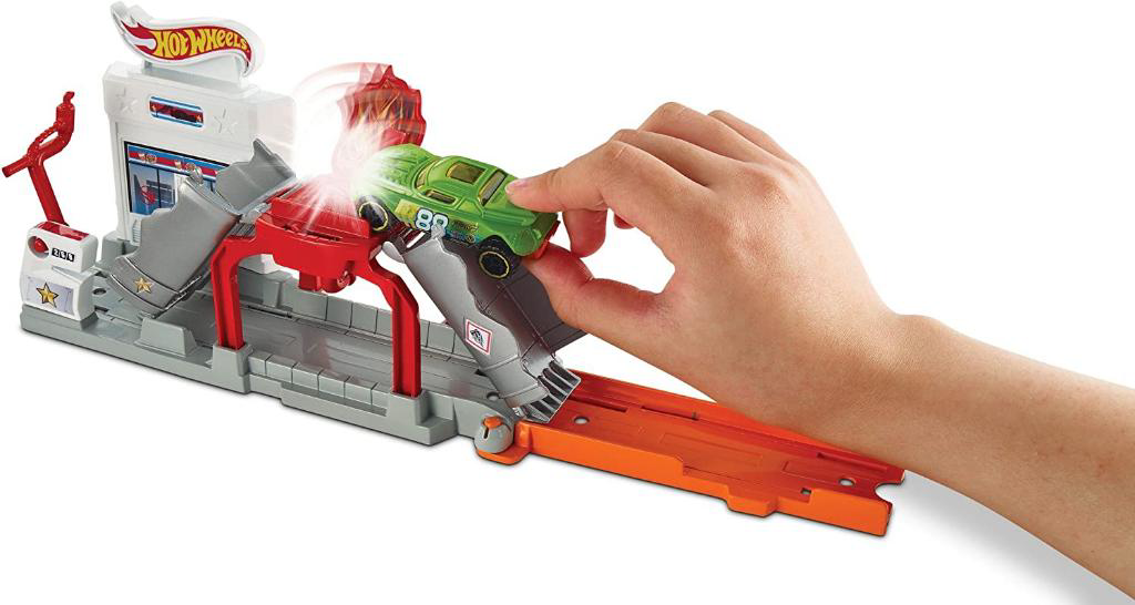 Hot Wheels Şehir Başlangiç Setleri Blaze Blast Fjn34-Fjn36 Hot Wheels Şehir Başlangiç Setleri Blaze Blast Fjn34-Fjn36