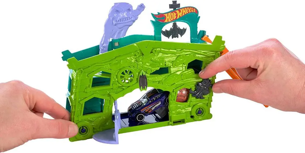 Hot Wheels Şehir Başlangıç Setleri Ghost Garaj FJN34-FJN38