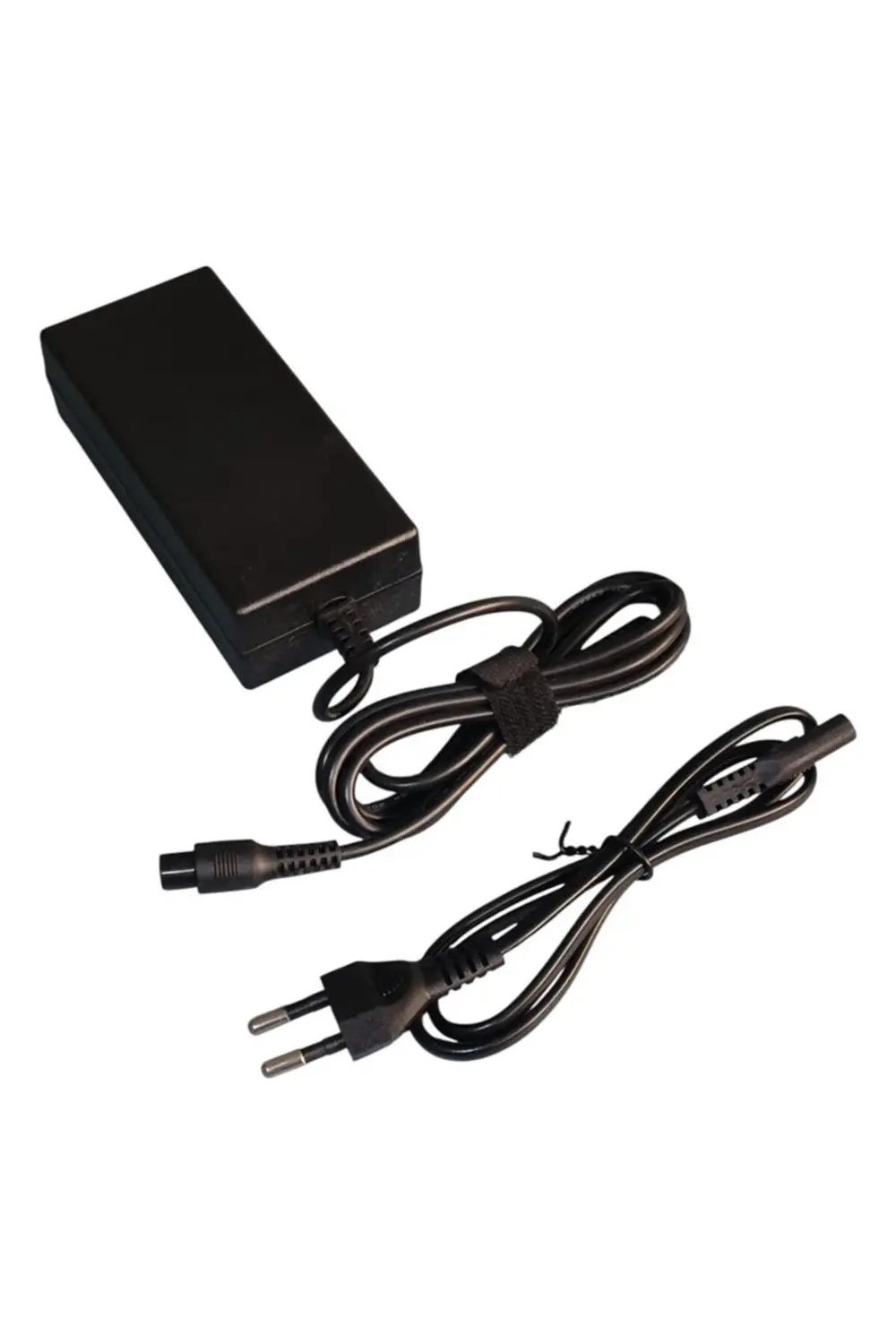 Hoverboard Şarj Cihazı 42V 2A Hoverboard Şarj Cihazı 42V 2A