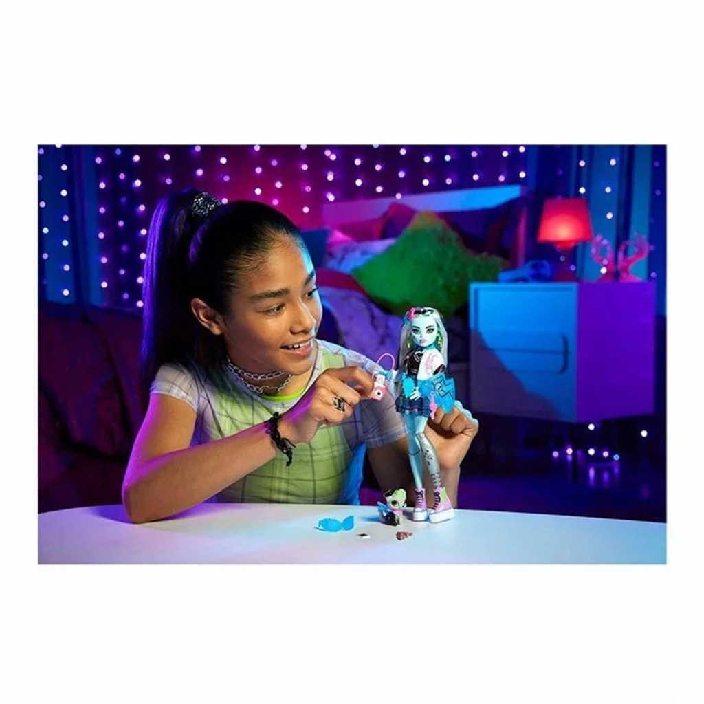 HPD53 Monster High Ana Karakter Bebekler HPD53 Monster High Ana Karakter Bebekler