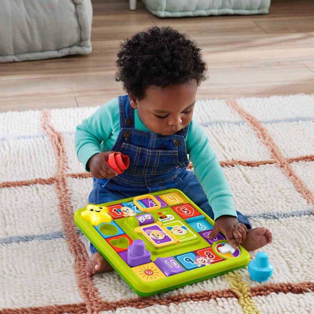 HRB70 Fisher-Price Köpekçiğin Oyun İstasyonu HRB70 Fisher-Price Köpekçiğin Oyun İstasyonu