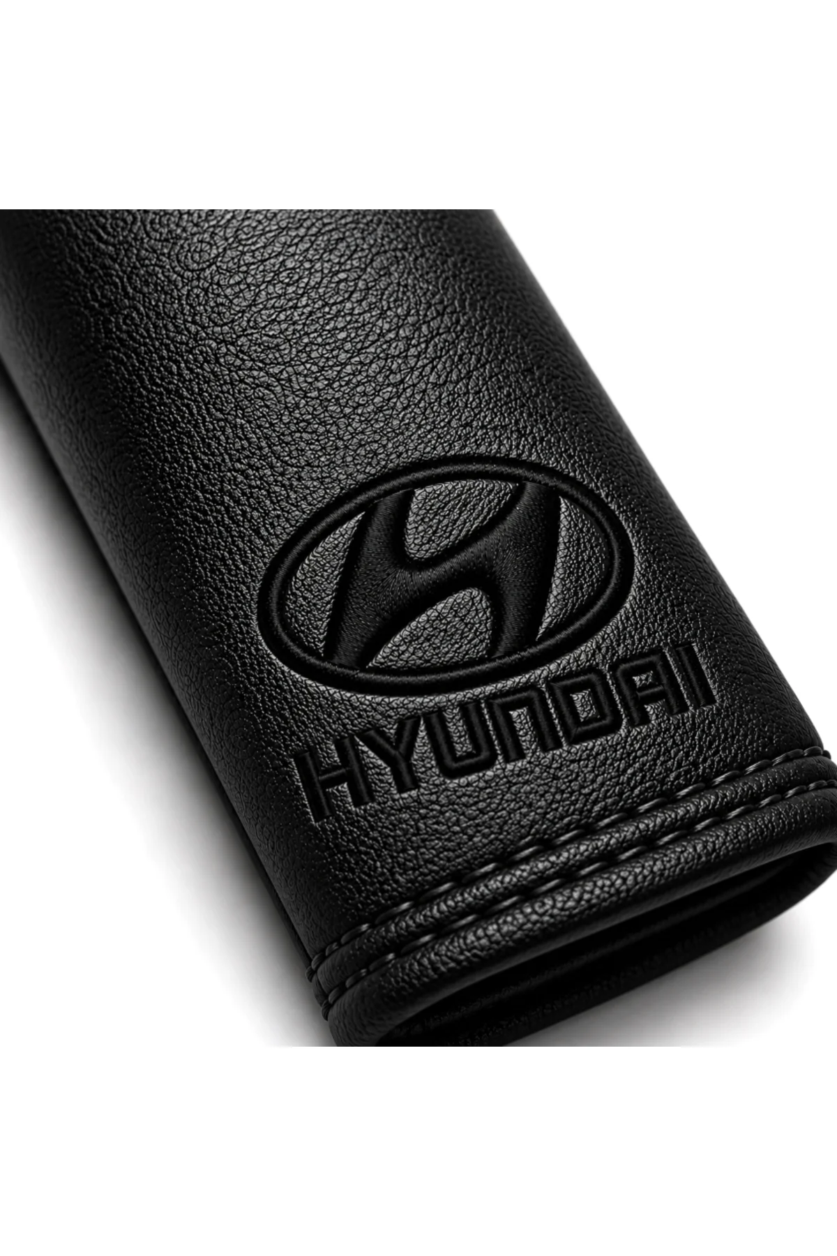 Hyundai Black Serisi 4 Parça Oto Boyun Yastığı ve Emniyet Kemer Pedi Seti – 2 Yastık + 2 Kemer Pedi, Siyah Nakışlı Hyundai Black Serisi 4 Parça Oto Boyun Yastığı ve Emniyet Kemer Pedi Seti – 2 Yastık + 2 Kemer Pedi, Siyah Nakışlı - Görsel 2