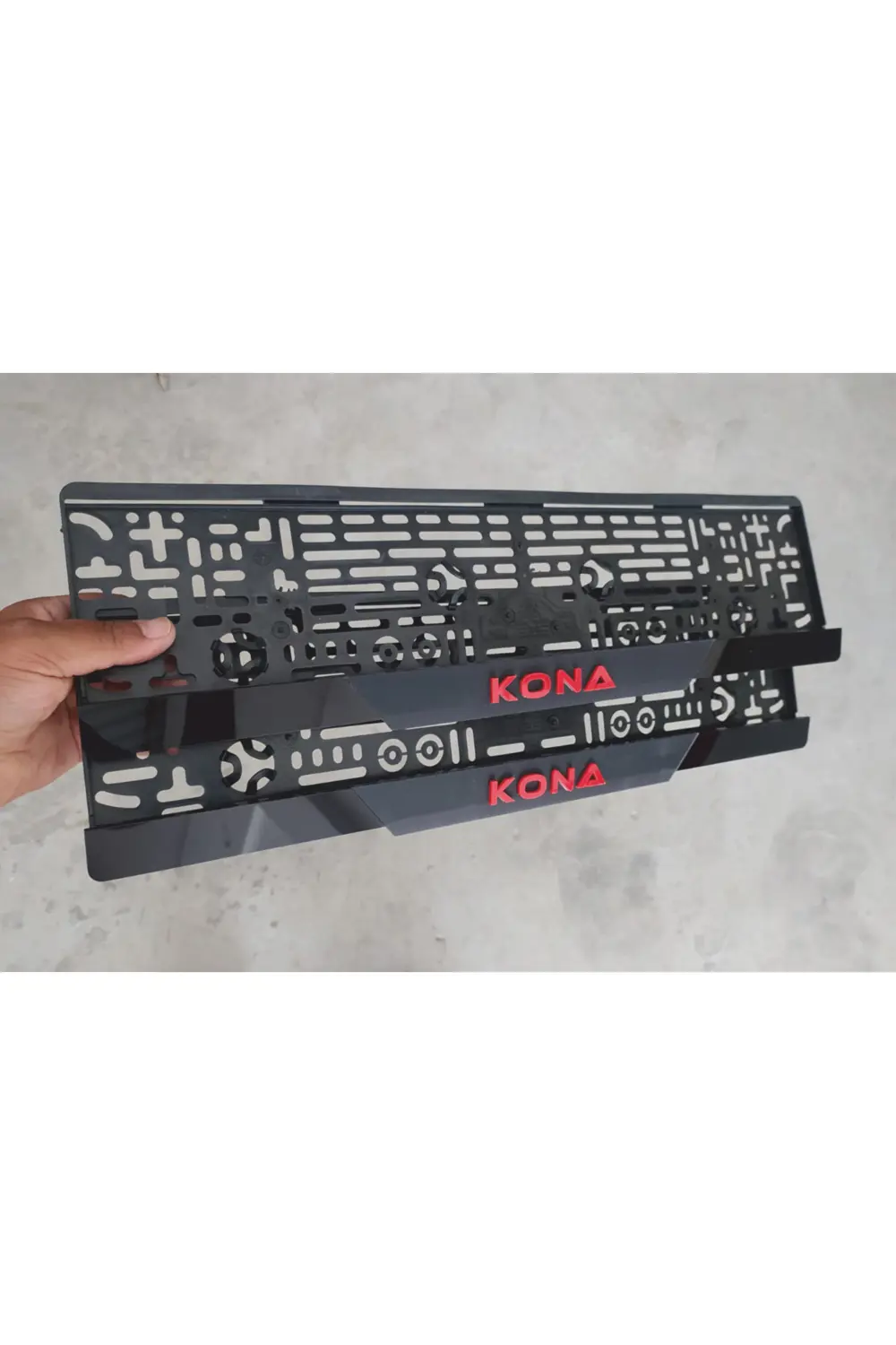 Hyundaı Kona Uyumlu Kabartma Yazılı Takmatik Mat Pleksi Plakalık Hyundaı Kona Uyumlu Kabartma Yazılı Takmatik Mat Pleksi Plakalık