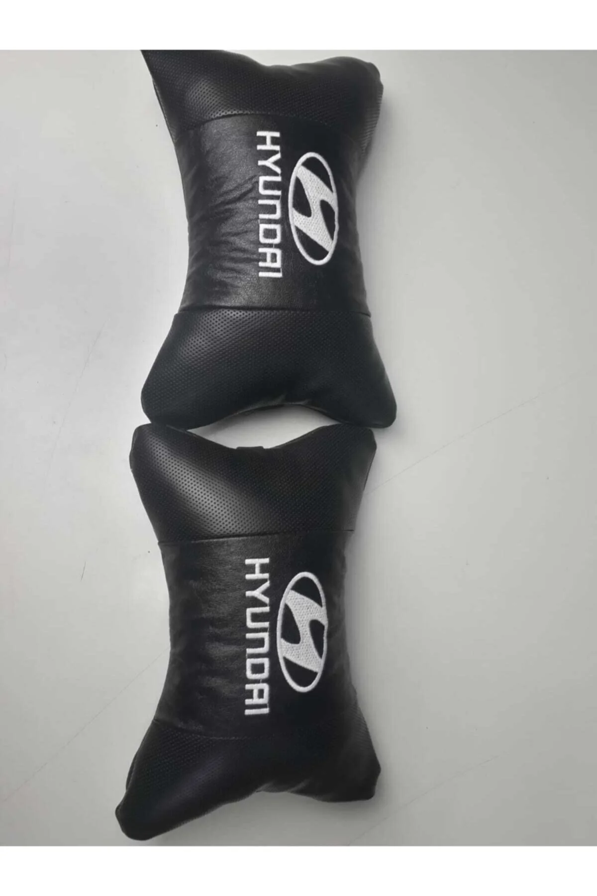 Hyundai Logolu Premium Boyun Yastığı Papyon Başlık 2'li Hyundai Logolu Premium Boyun Yastığı Papyon Başlık 2'li - Görsel 2