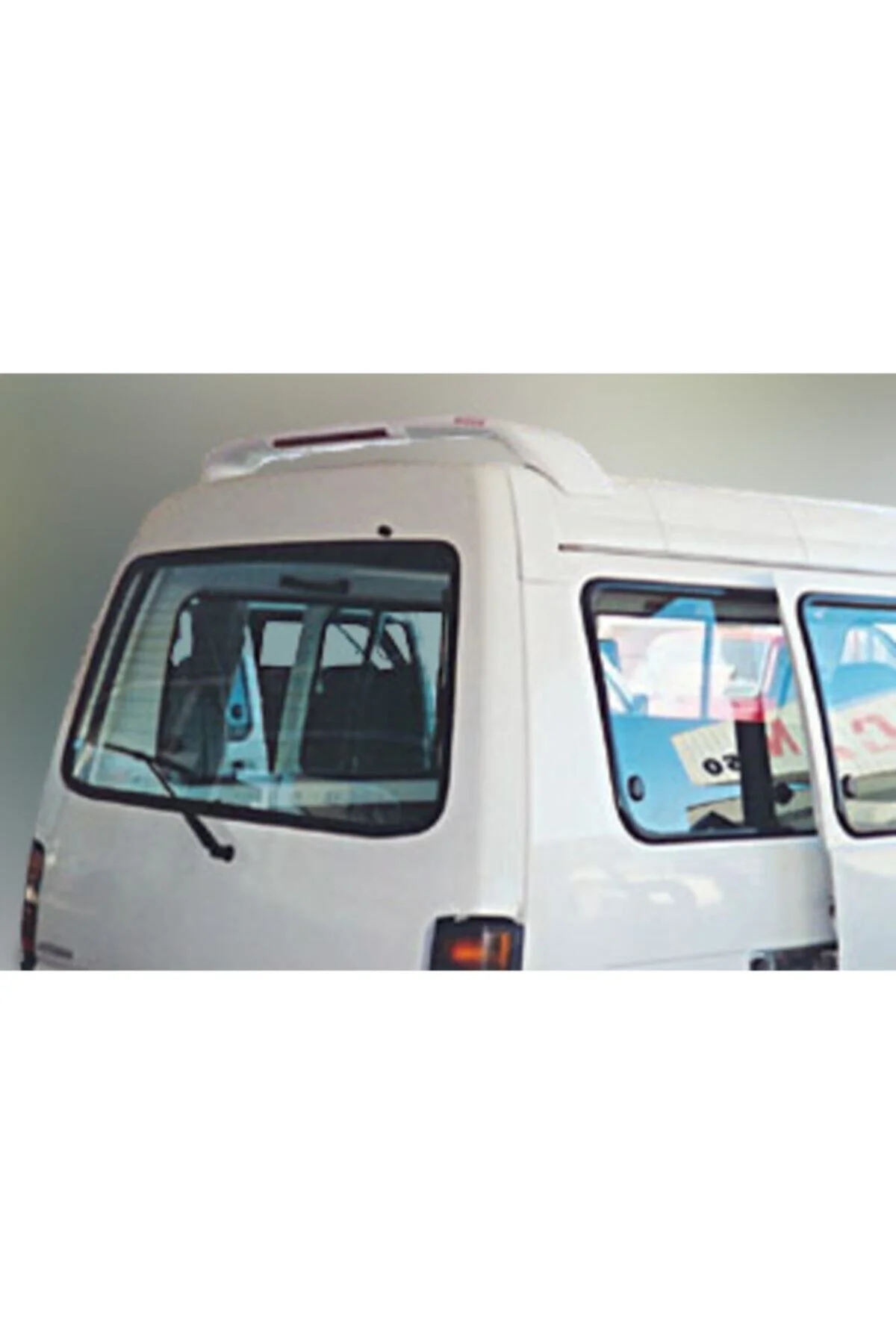Hyundai Panelvan L300 Uyumlu Astarlı Spoiler