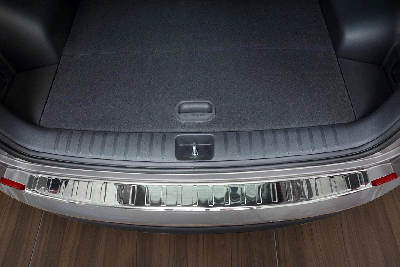 Hyundai Tucson Uyumlu Krom Arka Tampon Eşiği 2015-2018 Hyundai Tucson Uyumlu Krom Arka Tampon Eşiği 2015-2018