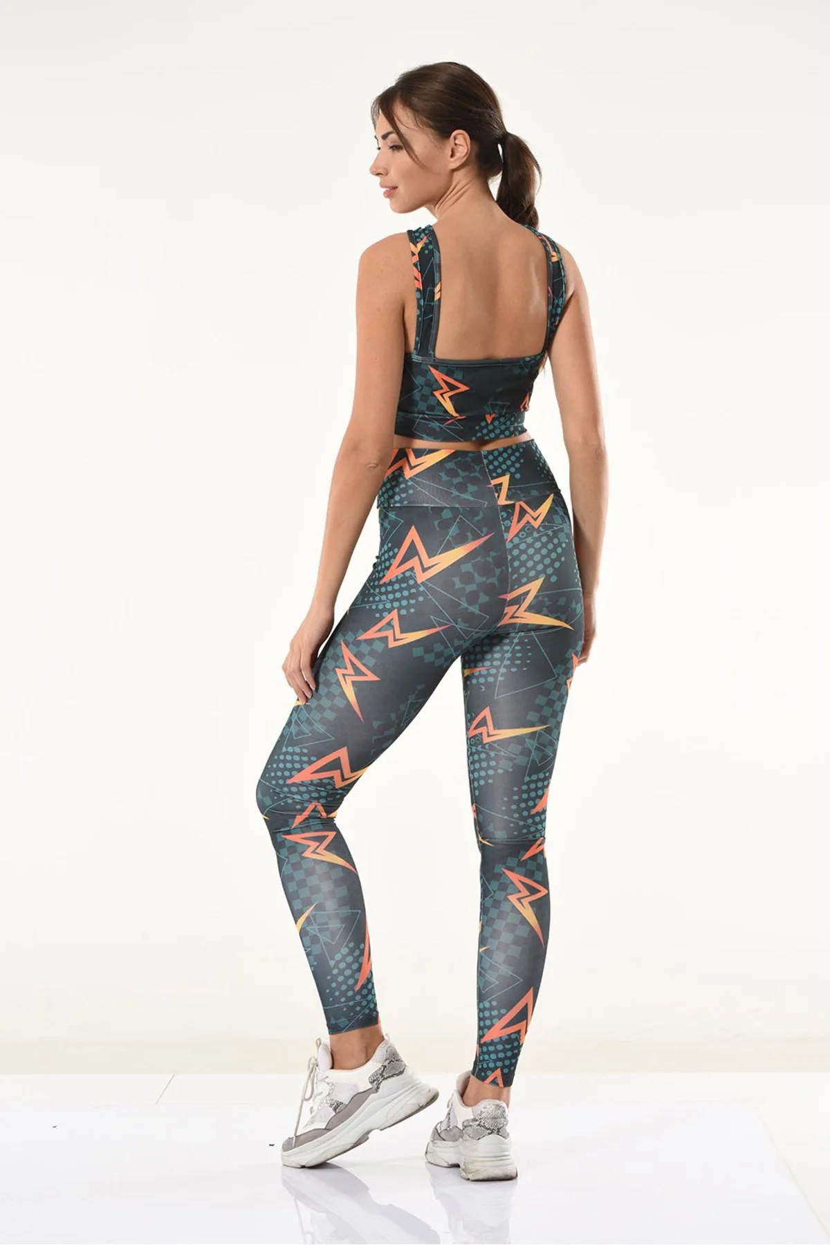 İç Giyim Derya Kurşun Sporcu Batik Büstiyer ve Tayt Takım